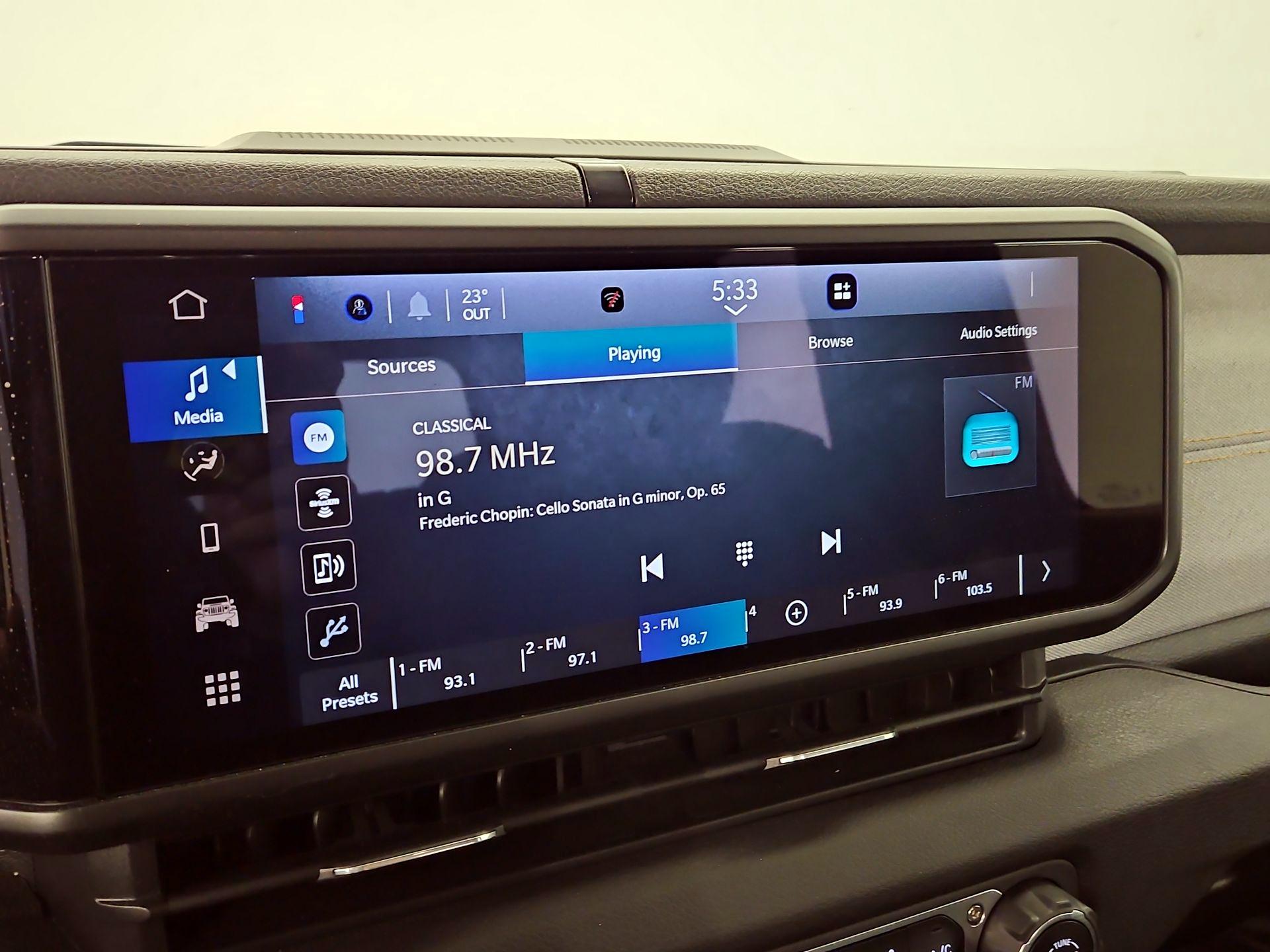 Thumbnail: 2024 Jeep Wrangler - 15