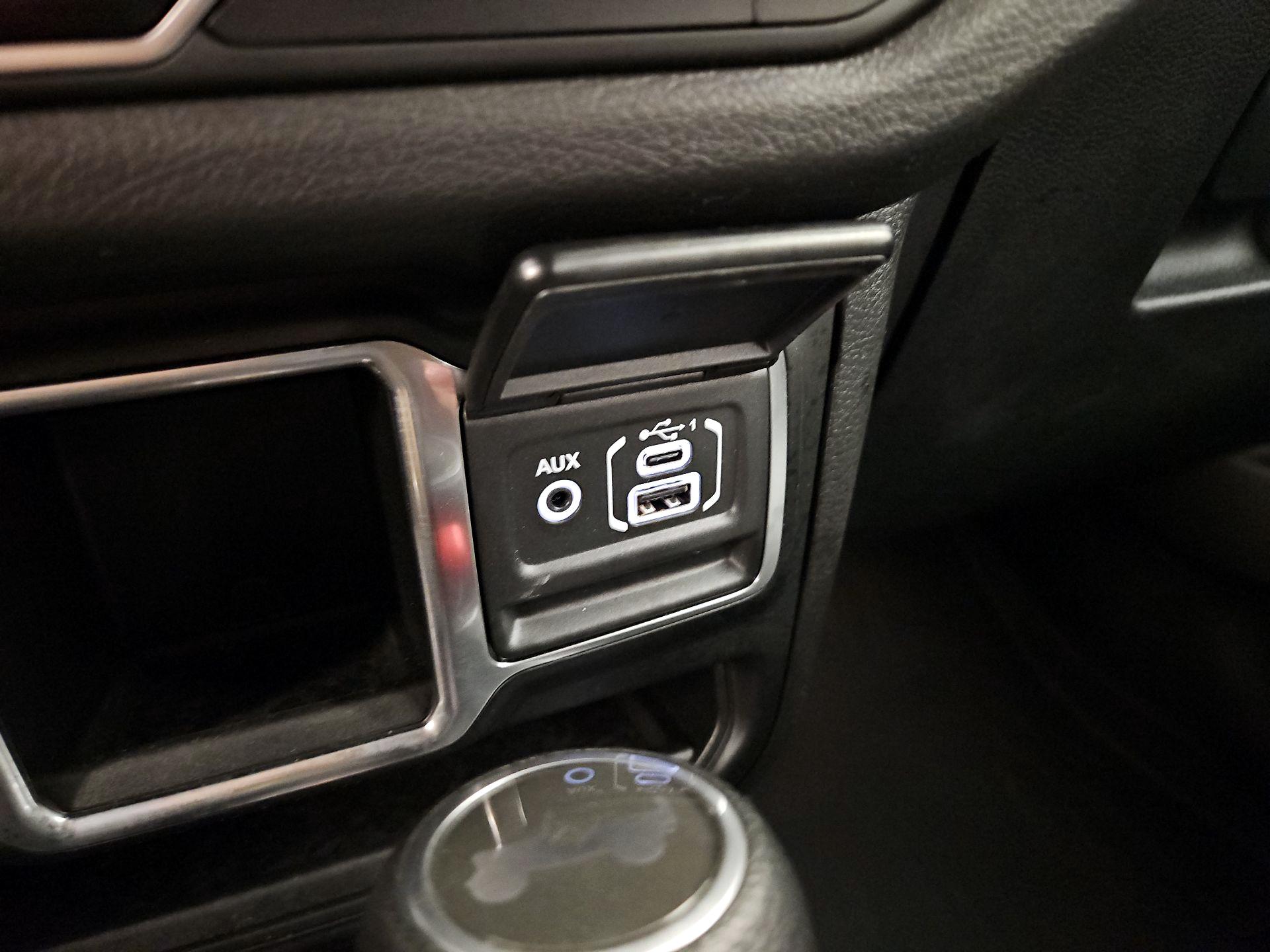 Thumbnail: 2024 Jeep Wrangler - 18