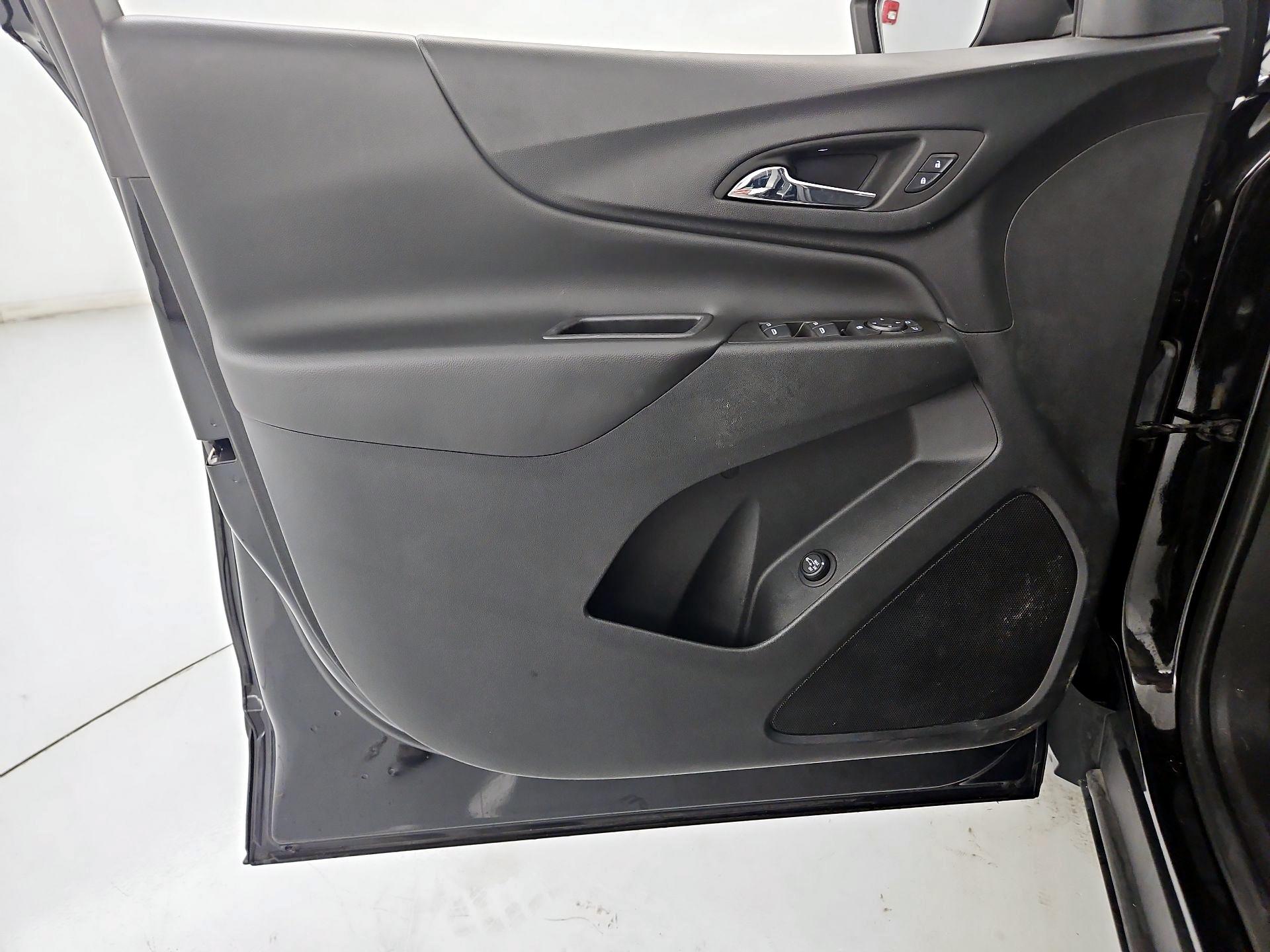 Thumbnail: 2023 Chevrolet Equinox - 12