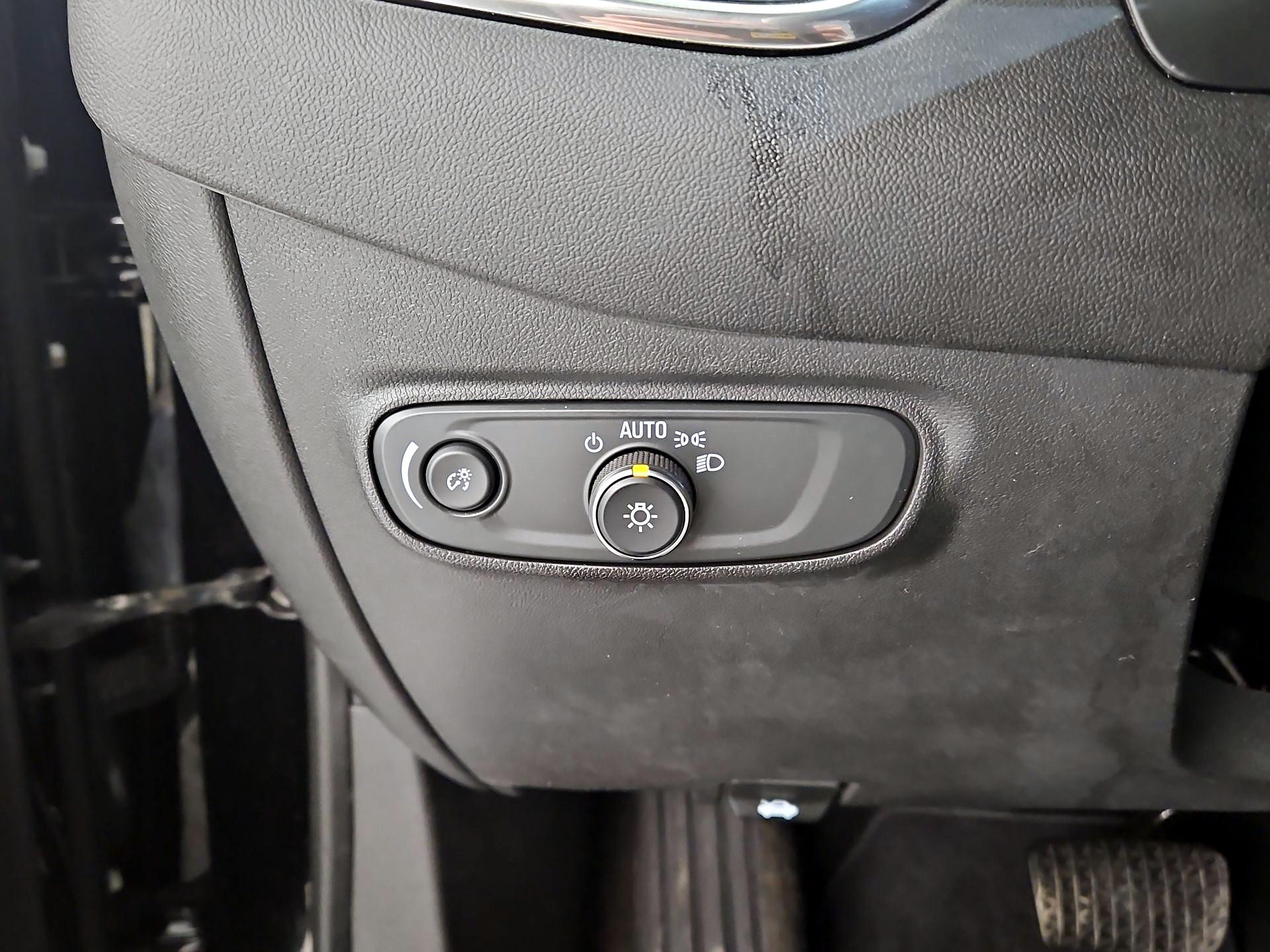 Thumbnail: 2023 Chevrolet Equinox - 13