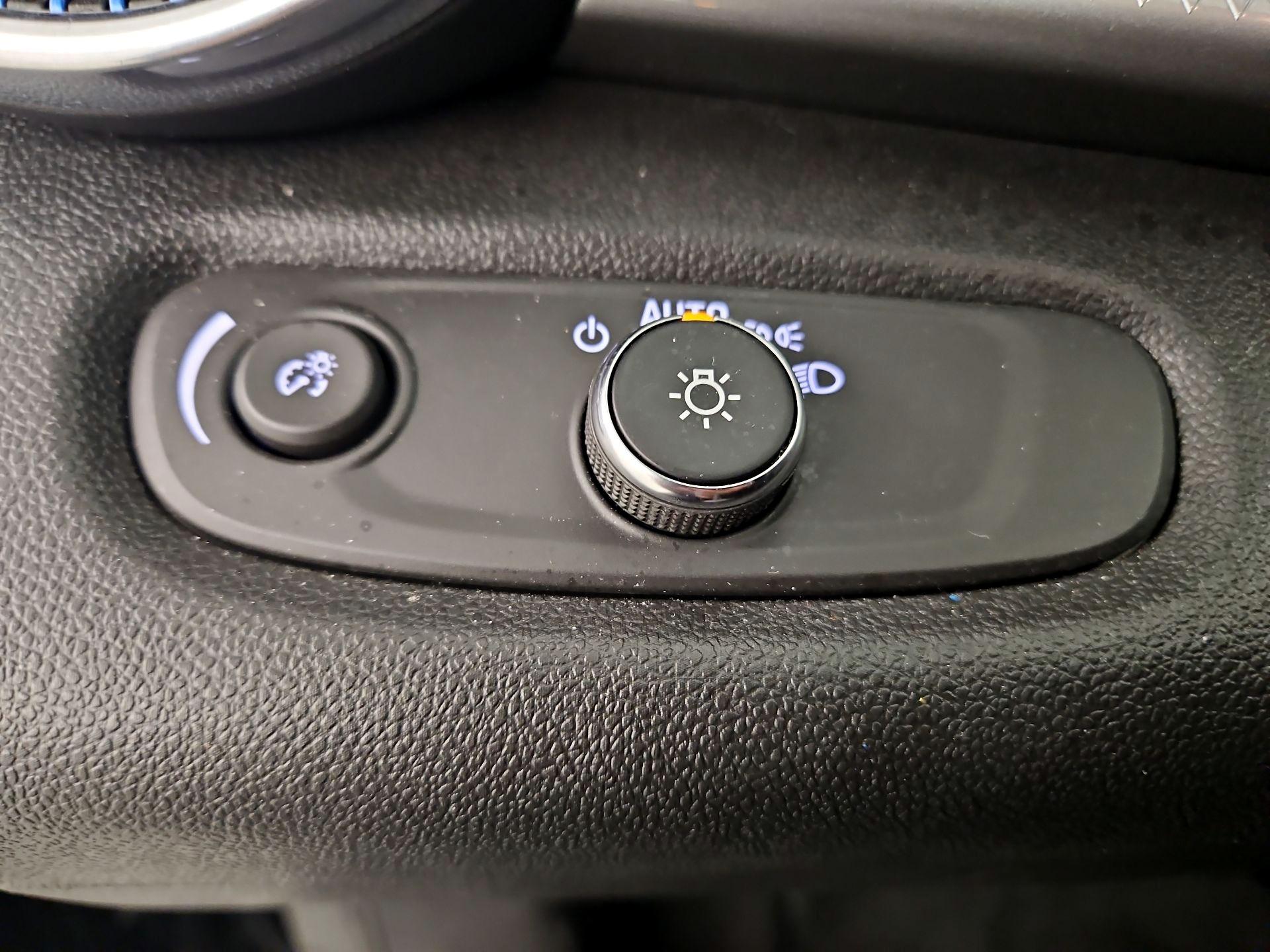 Thumbnail: 2025 Chevrolet Trax - 13