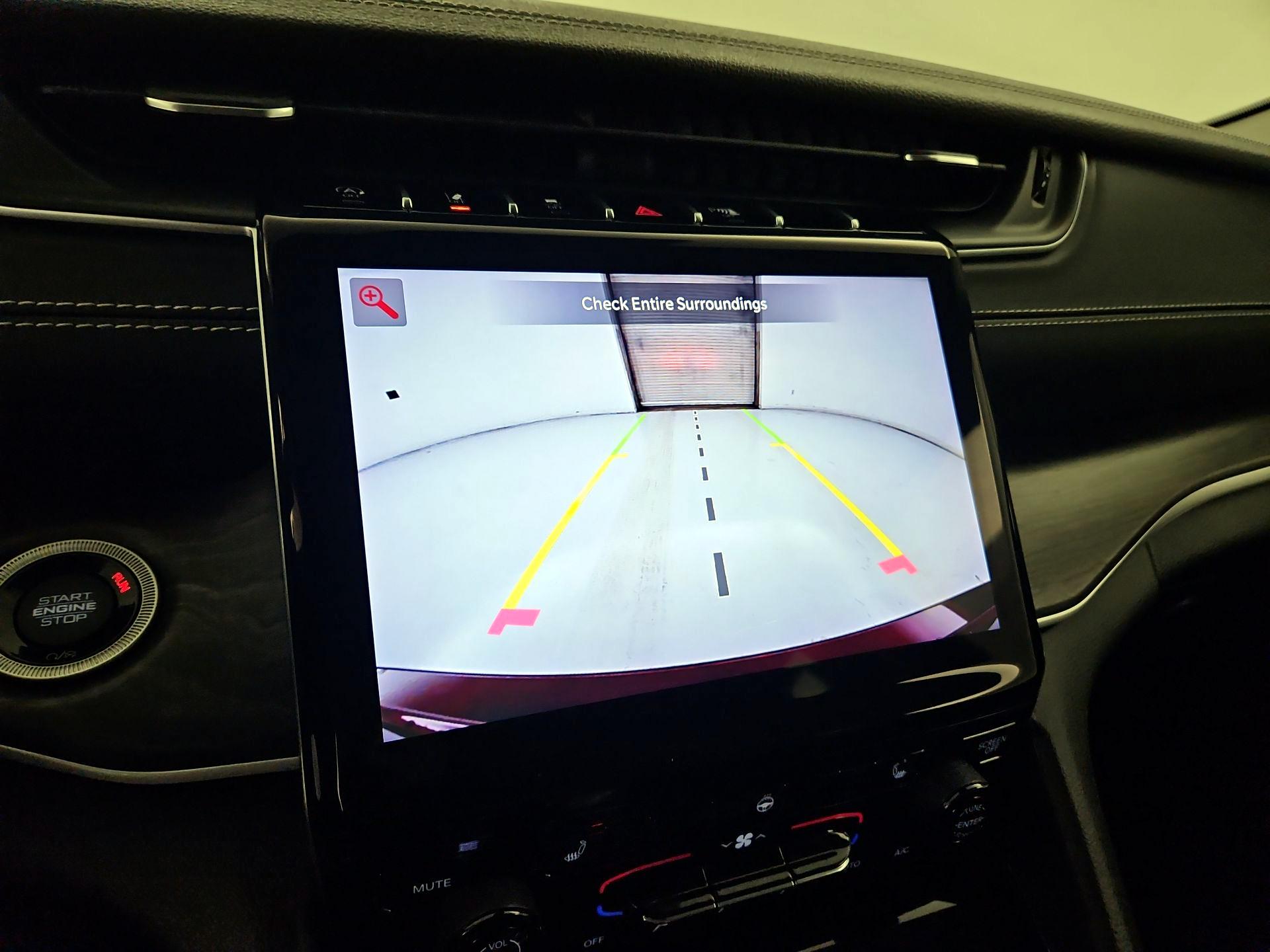 Thumbnail: 2023 Jeep Grand Cherokee - 15