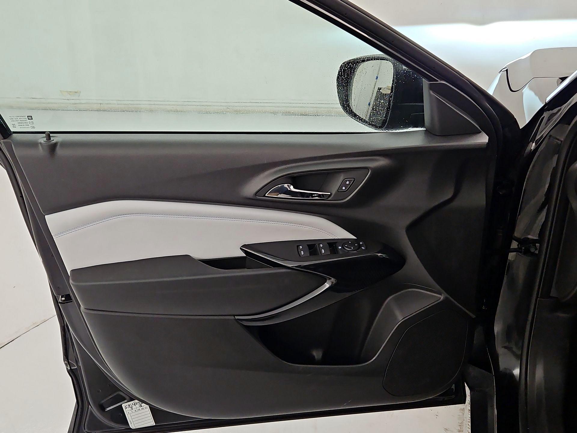 Thumbnail: 2025 Chevrolet Trax - 12