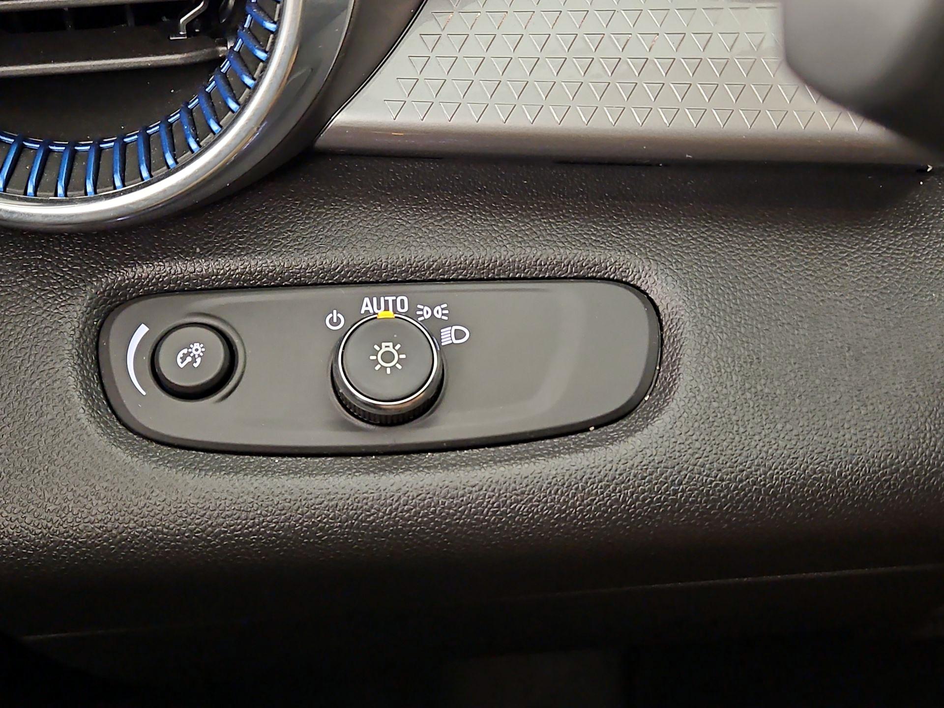 Thumbnail: 2025 Chevrolet Trax - 13