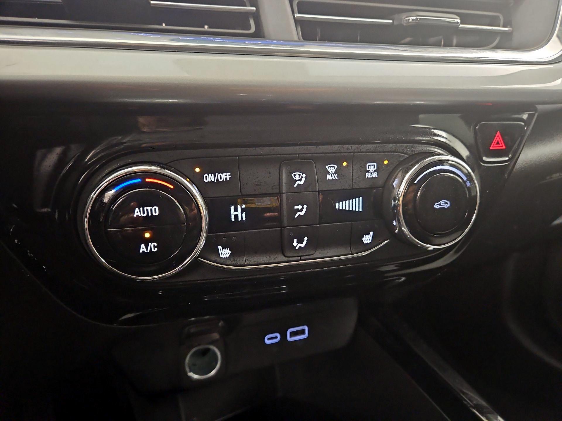 Thumbnail: 2025 Chevrolet Trax - 16