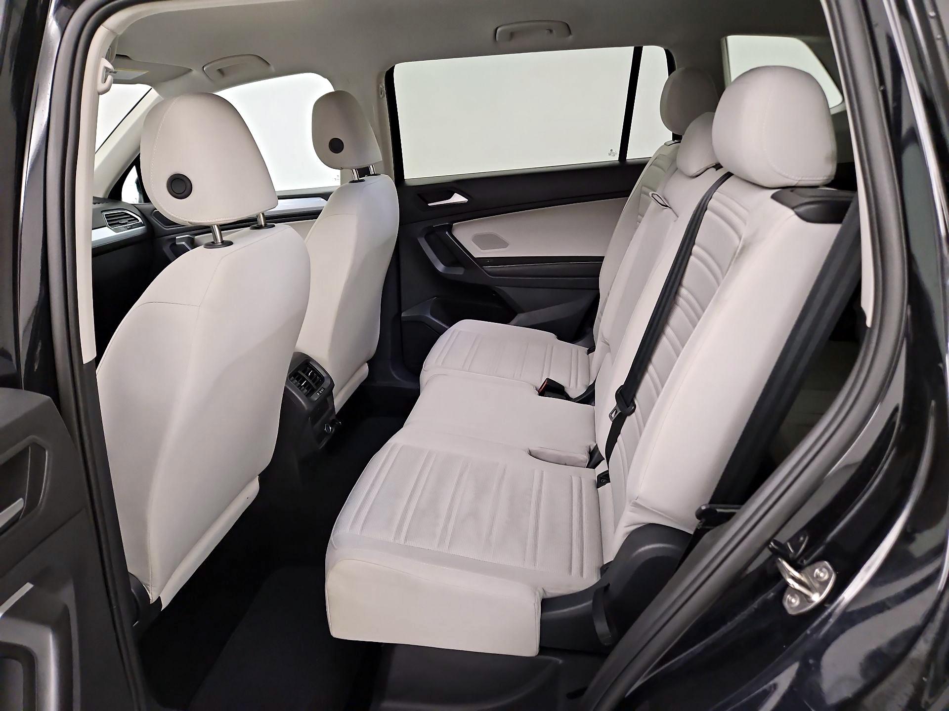 Thumbnail: 2024 Volkswagen Tiguan - 19