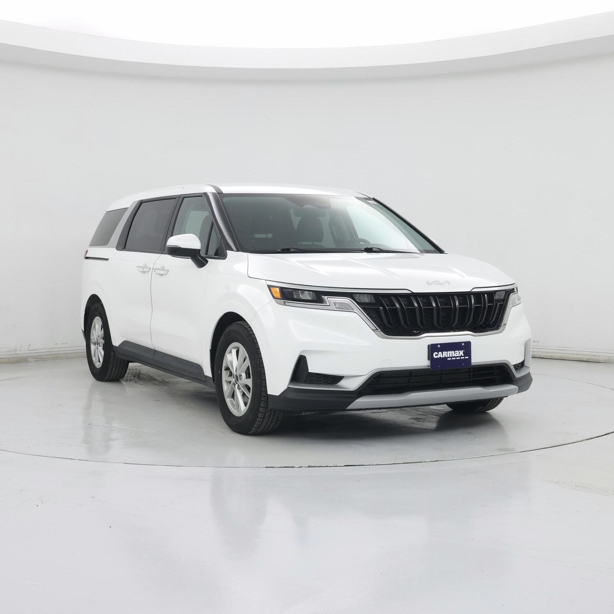 2024 Kia Carnival LX FWD