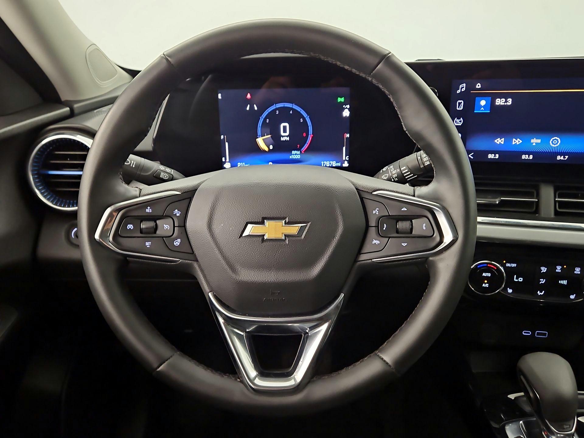 Thumbnail: 2025 Chevrolet Trax - 10