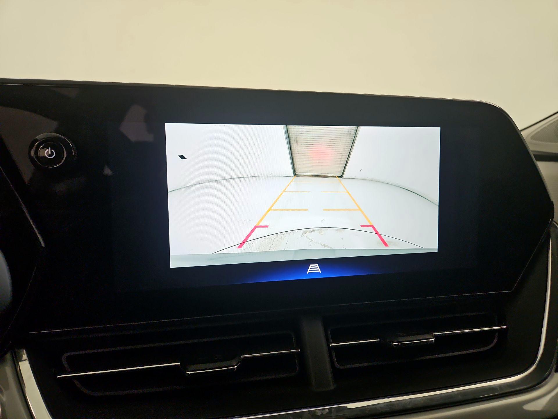 Thumbnail: 2025 Chevrolet Trax - 14