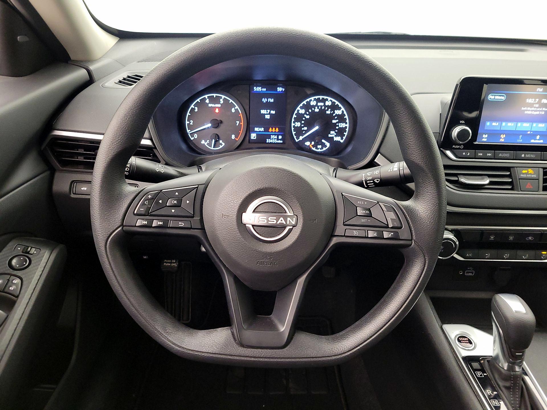 Thumbnail: 2023 Nissan Altima - 10