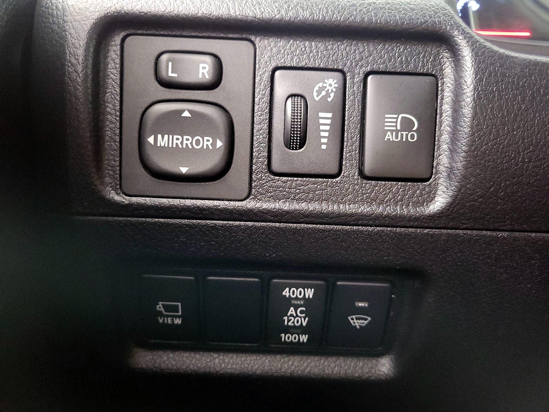 Thumbnail: 2022 Toyota 4Runner - 13