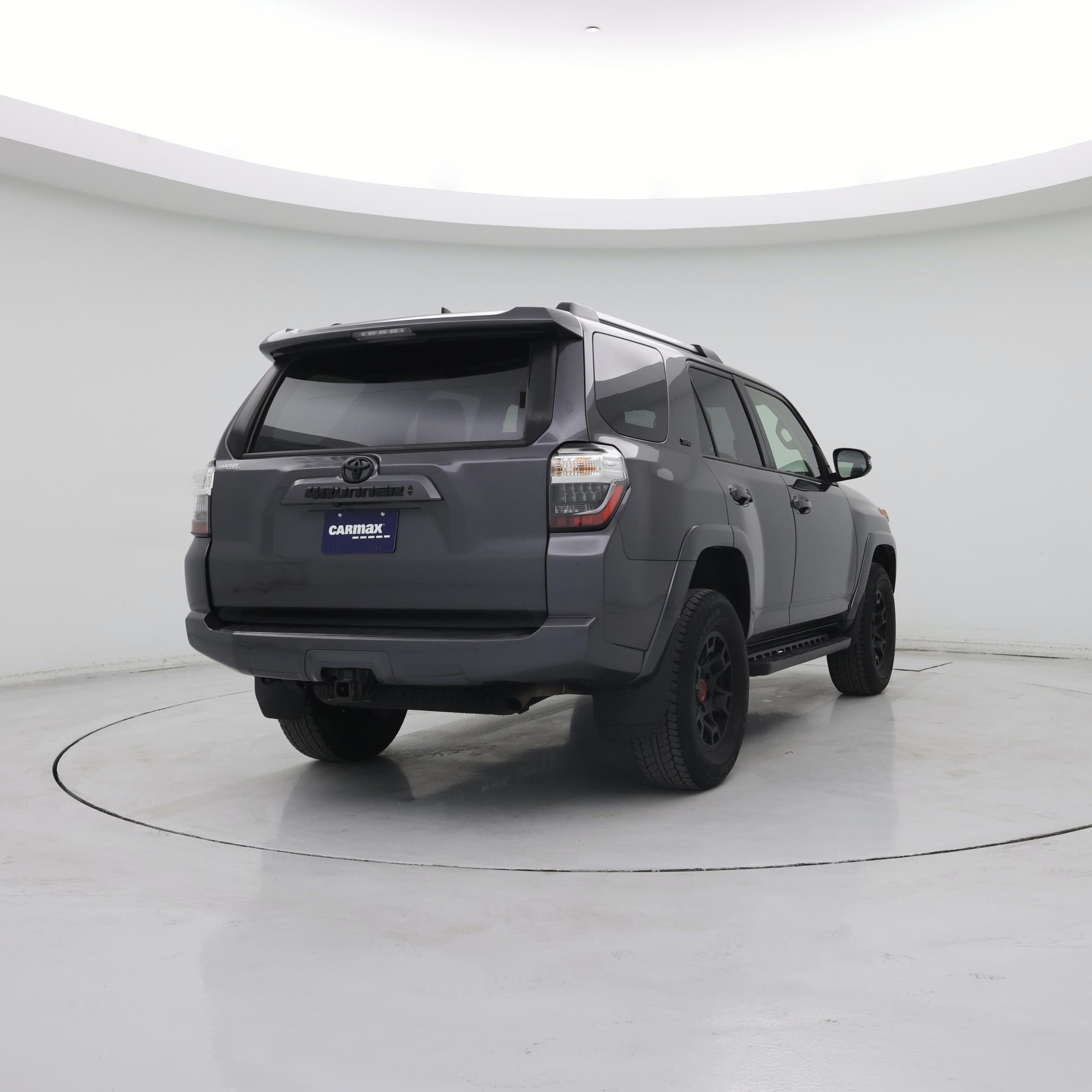 Thumbnail: 2022 Toyota 4Runner - 8