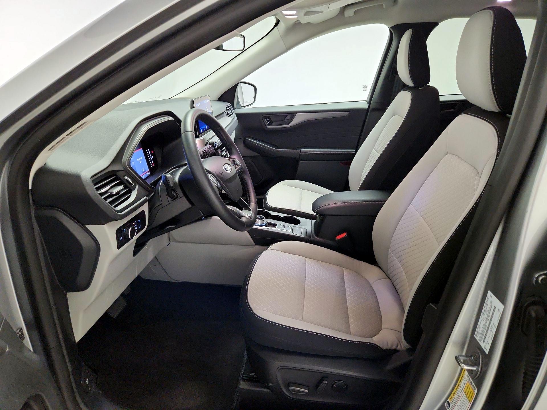 Thumbnail: 2023 Ford Escape - 11