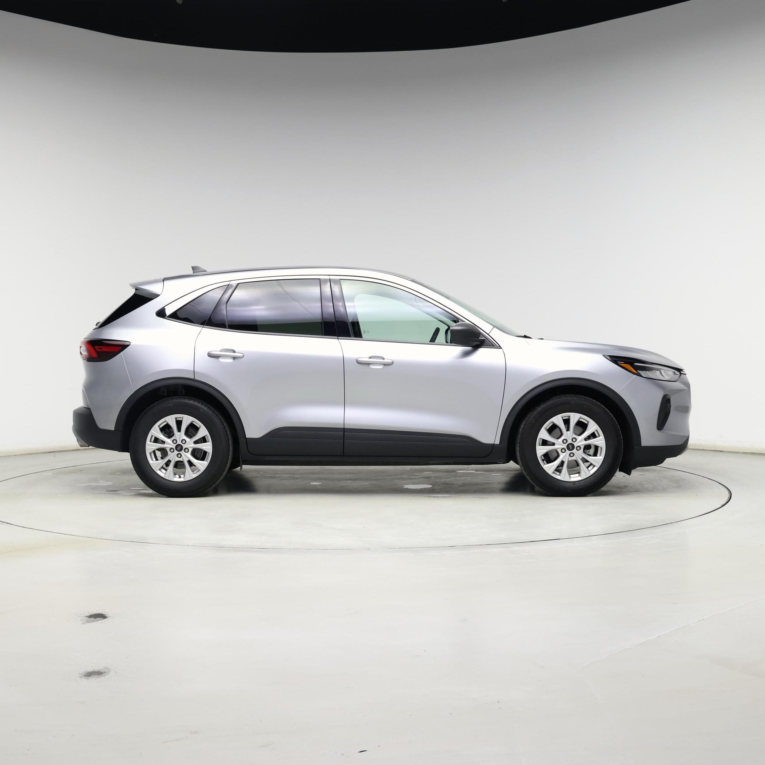 Thumbnail: 2023 Ford Escape - 7