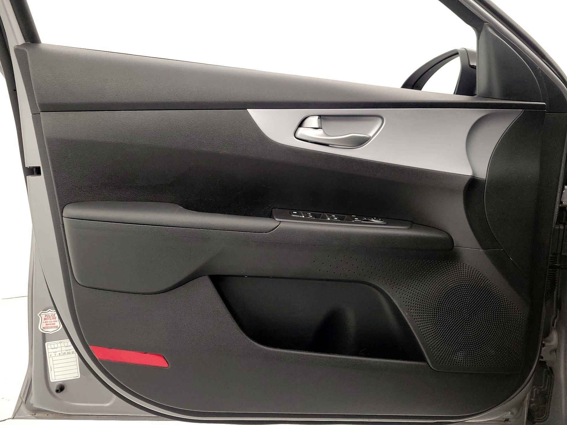 Thumbnail: 2024 Kia Forte - 12