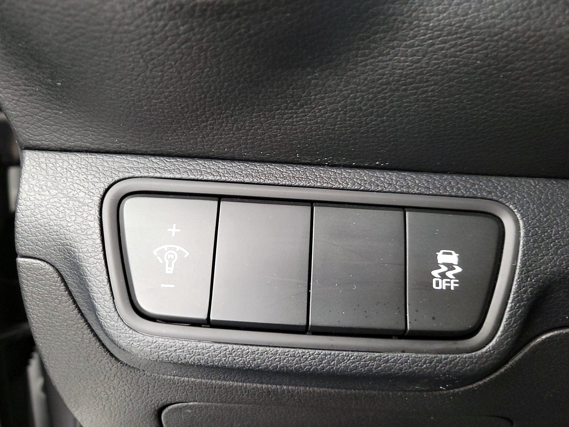 Thumbnail: 2024 Kia Forte - 13