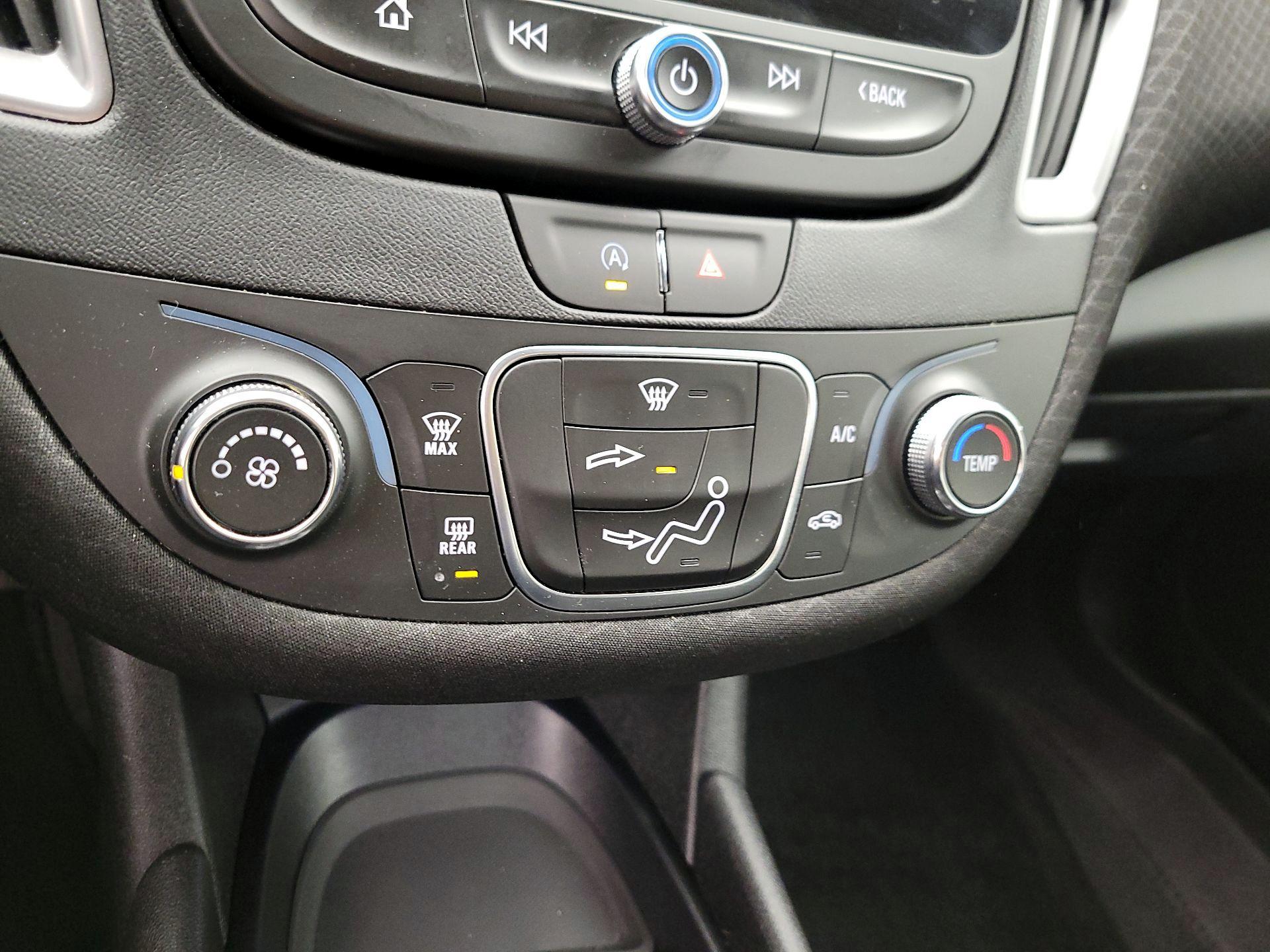 Thumbnail: 2024 Chevrolet Malibu - 16