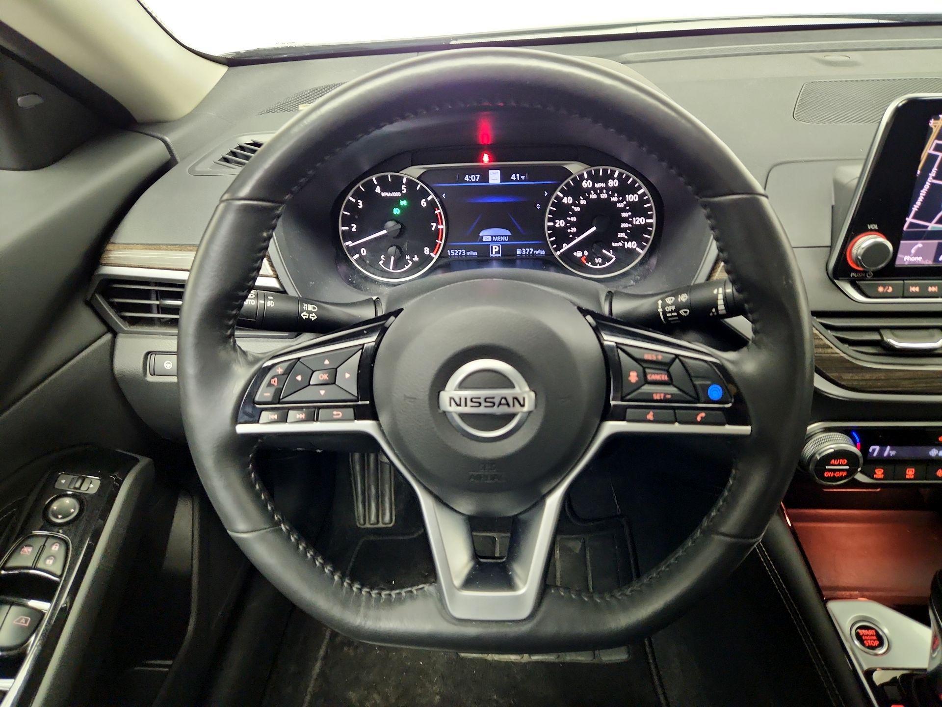 Thumbnail: 2022 Nissan Altima - 10