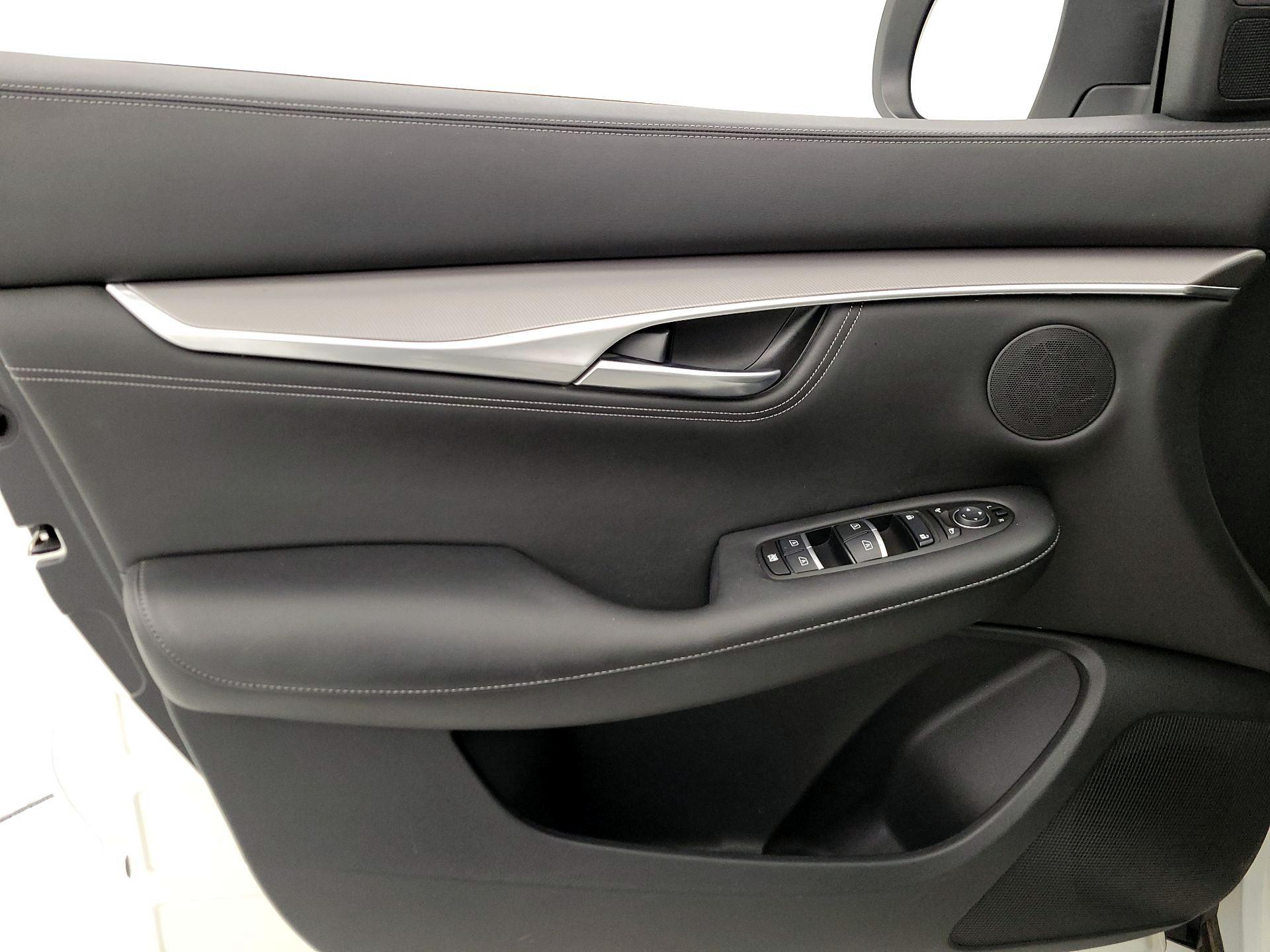 Thumbnail: 2023 INFINITI QX55 - 12