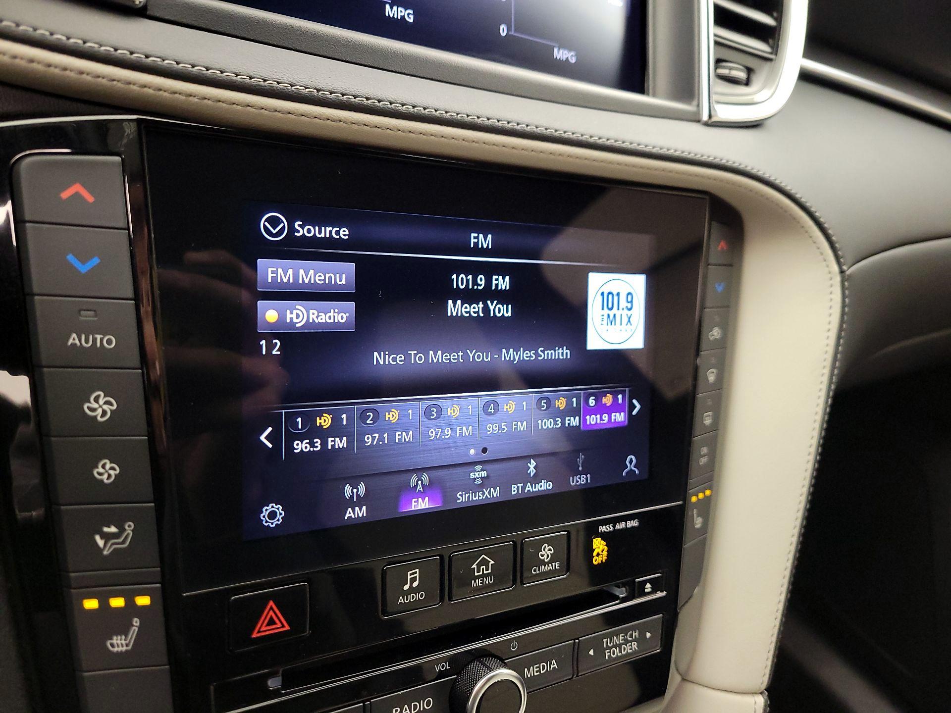 Thumbnail: 2023 INFINITI QX55 - 15