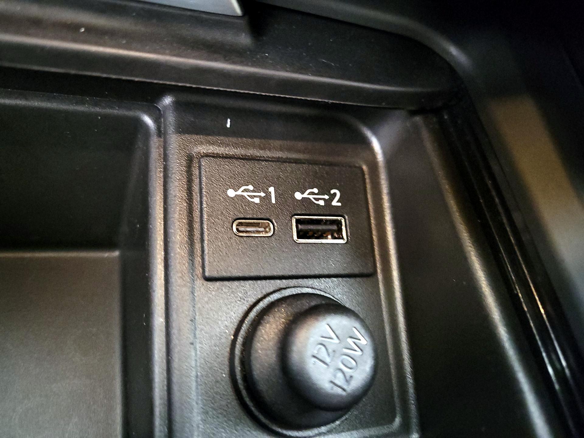 Thumbnail: 2023 INFINITI QX55 - 18