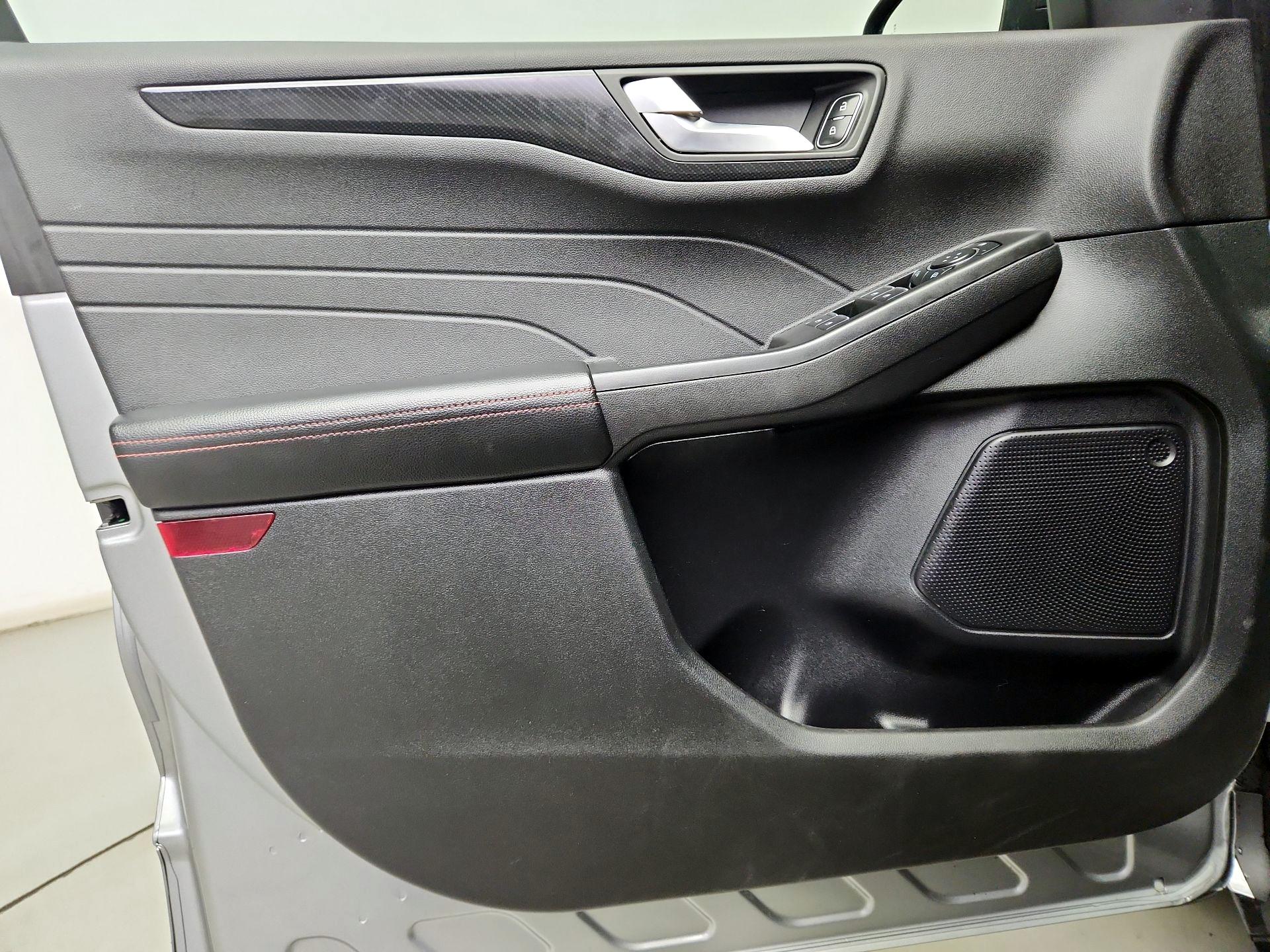 Thumbnail: 2023 Ford Escape - 12