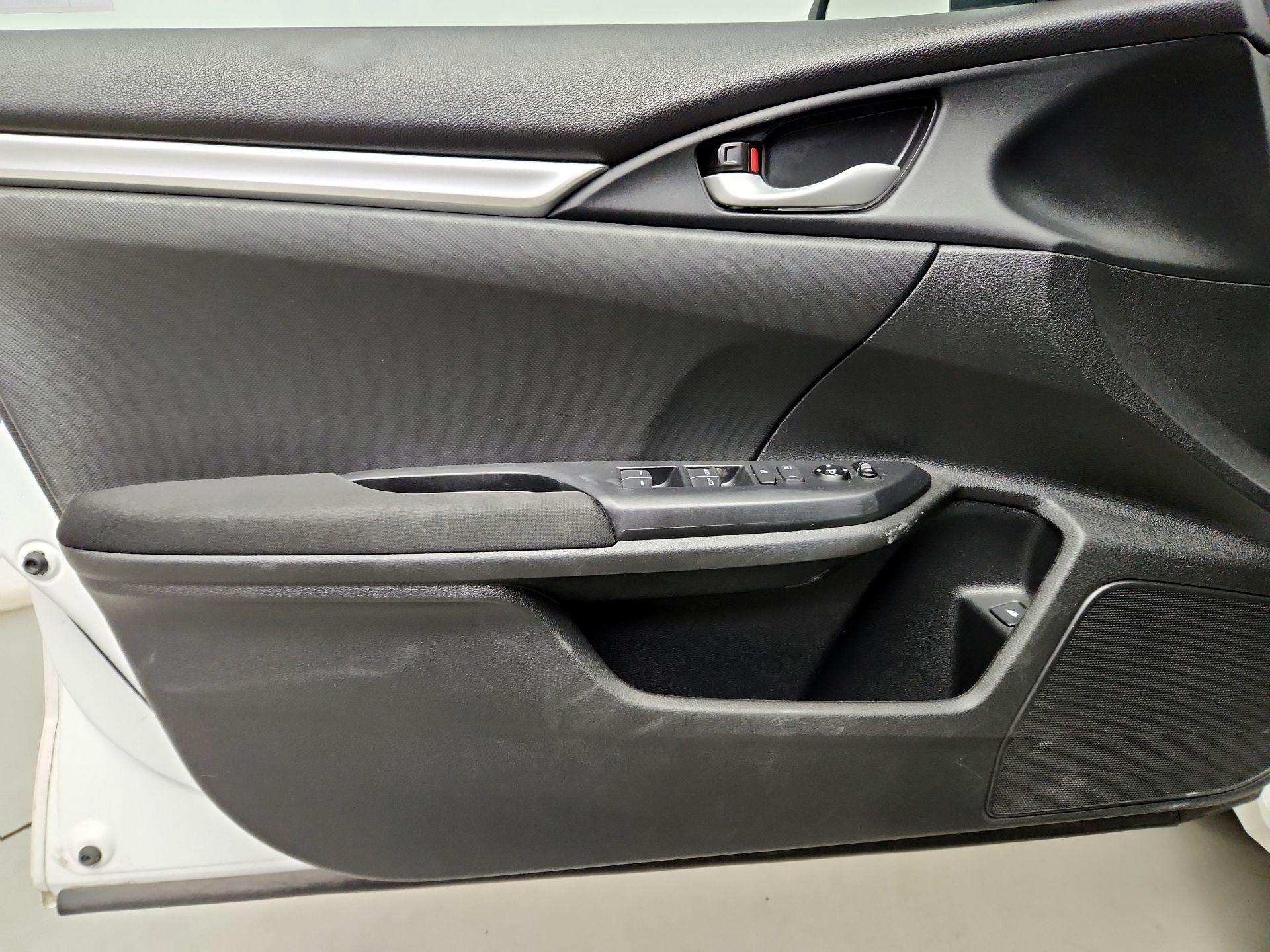 Thumbnail: 2020 Honda Civic - 12