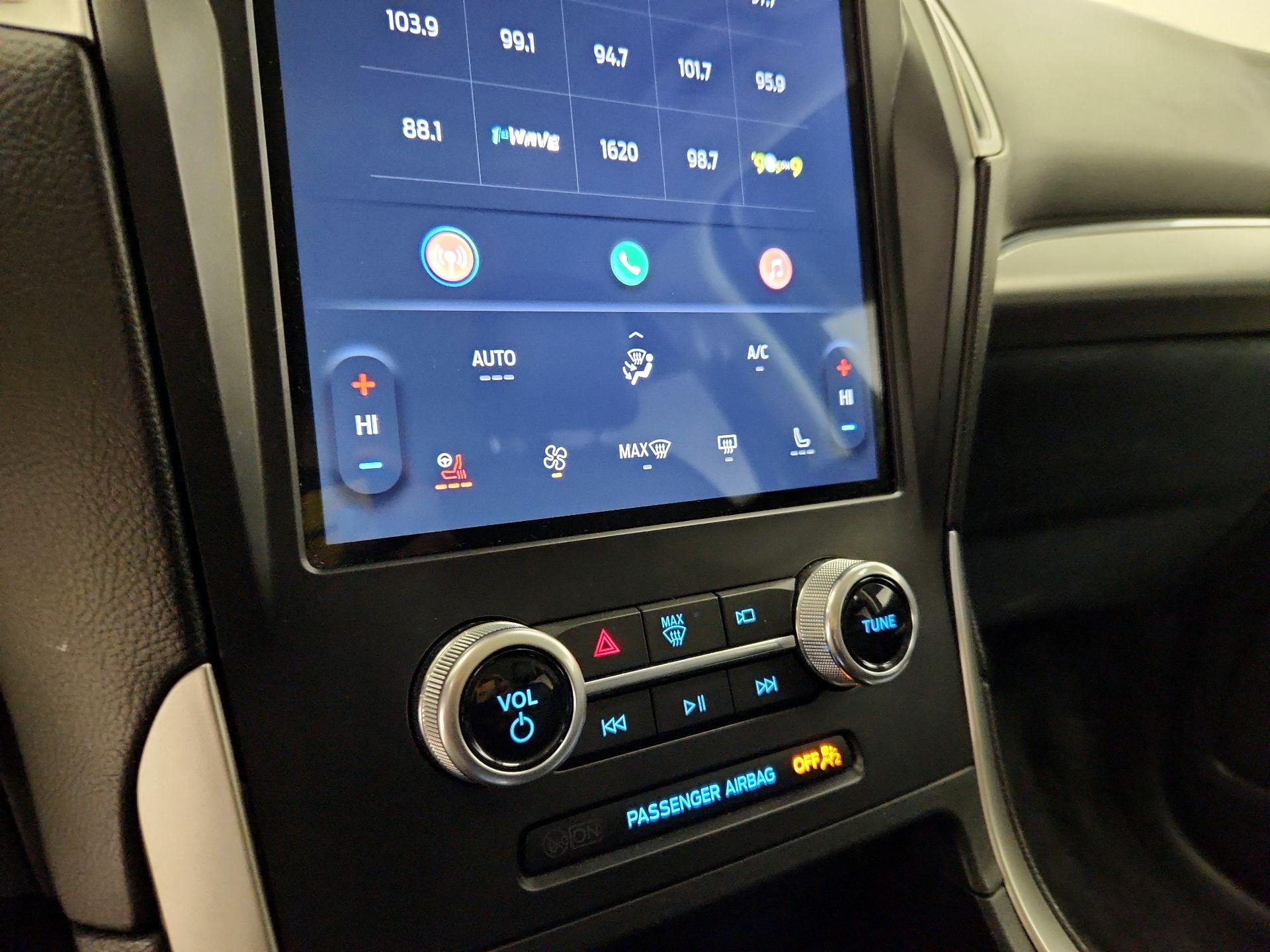 Thumbnail: 2022 Ford Edge - 16