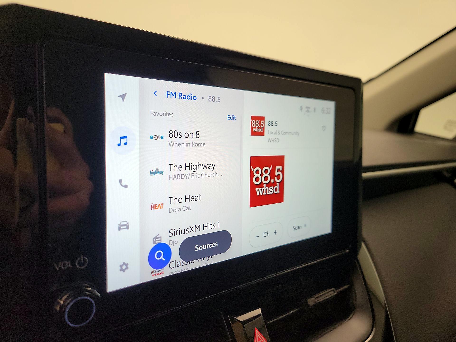 Thumbnail: 2024 Toyota Corolla Cross - 16