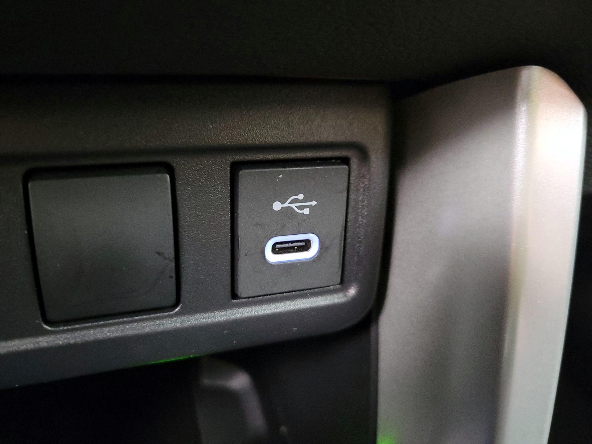 Thumbnail: 2024 Toyota Corolla Cross - 19