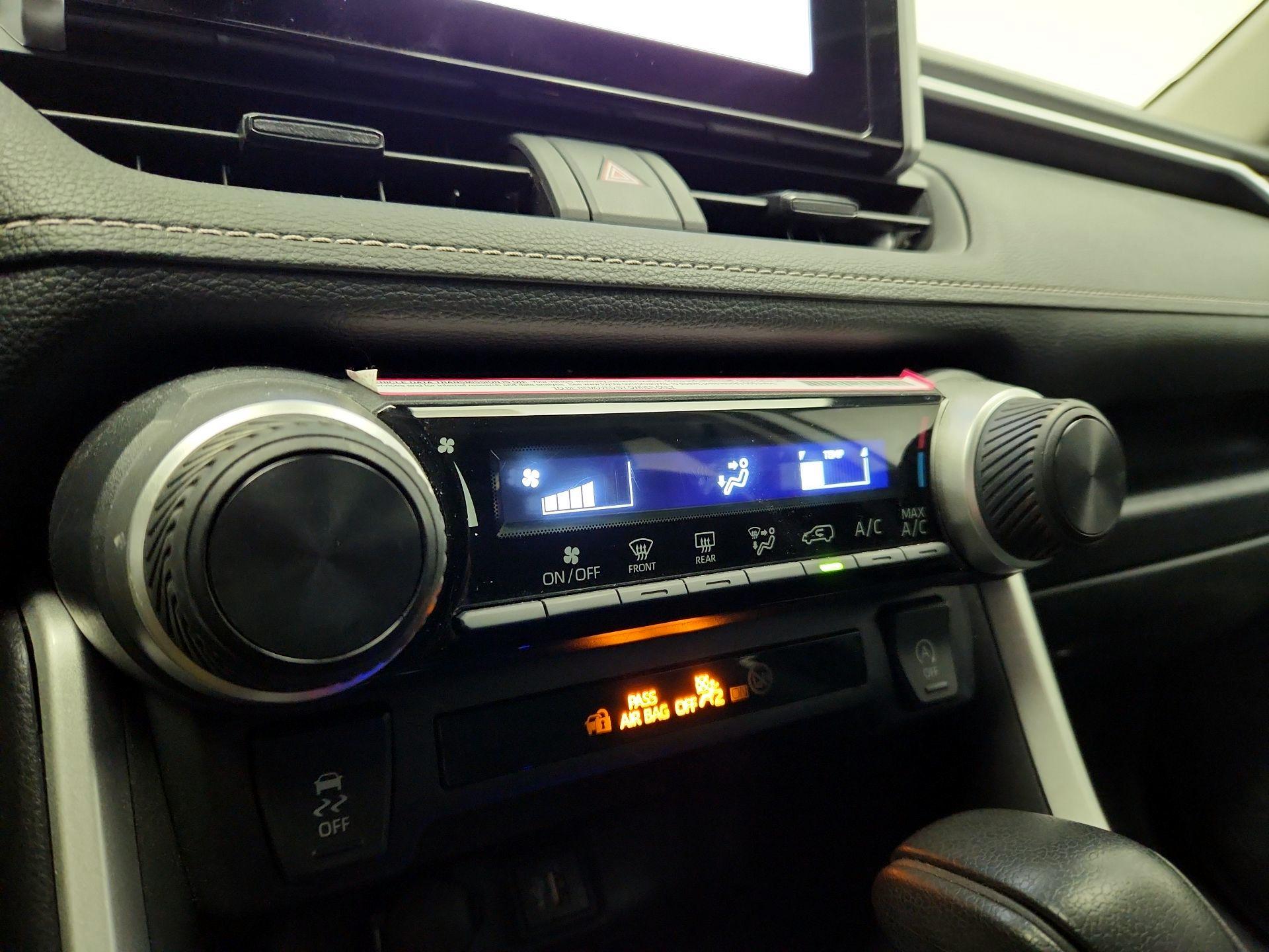 Thumbnail: 2024 Toyota RAV4 - 16