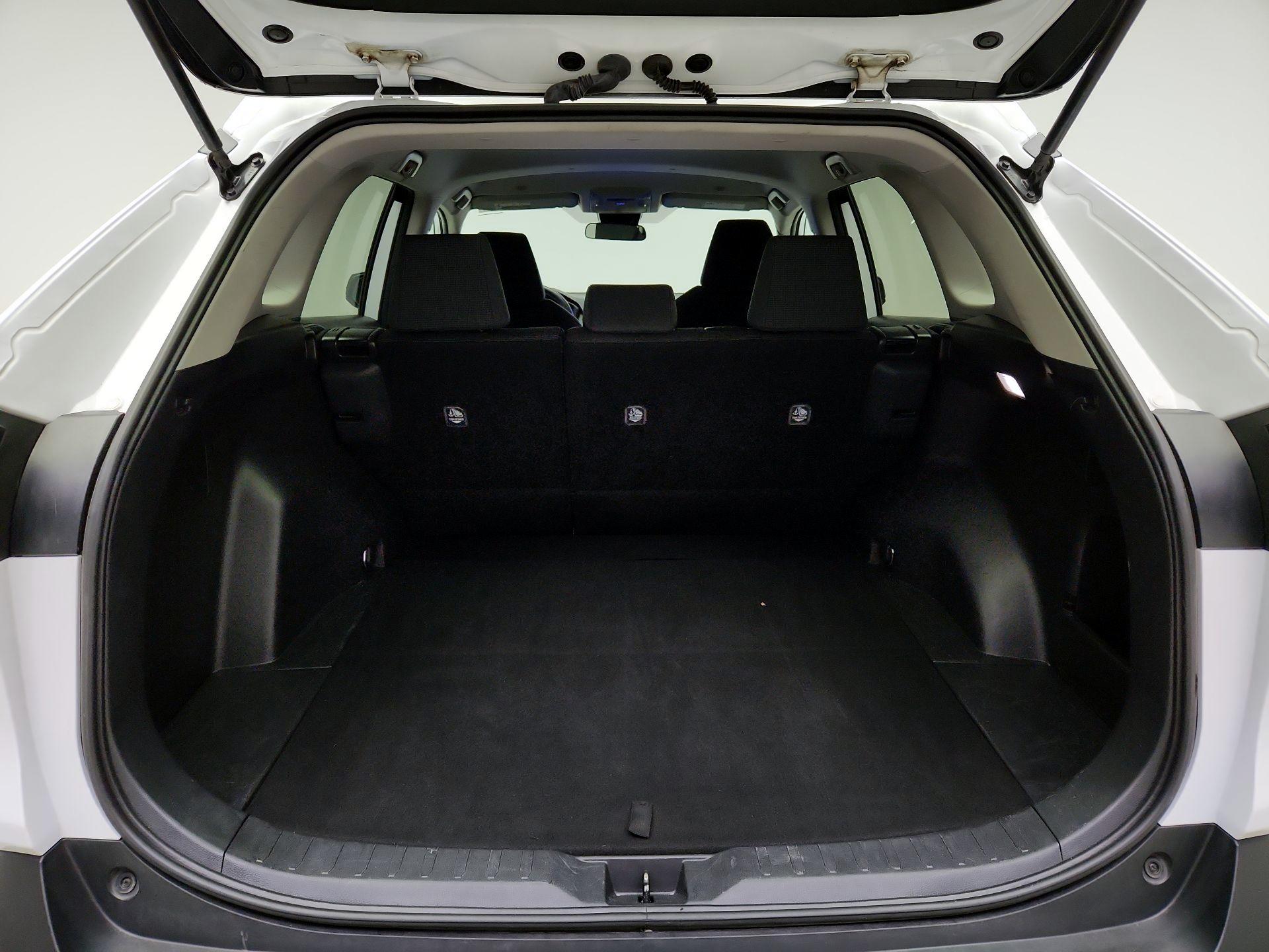 Thumbnail: 2024 Toyota RAV4 - 20