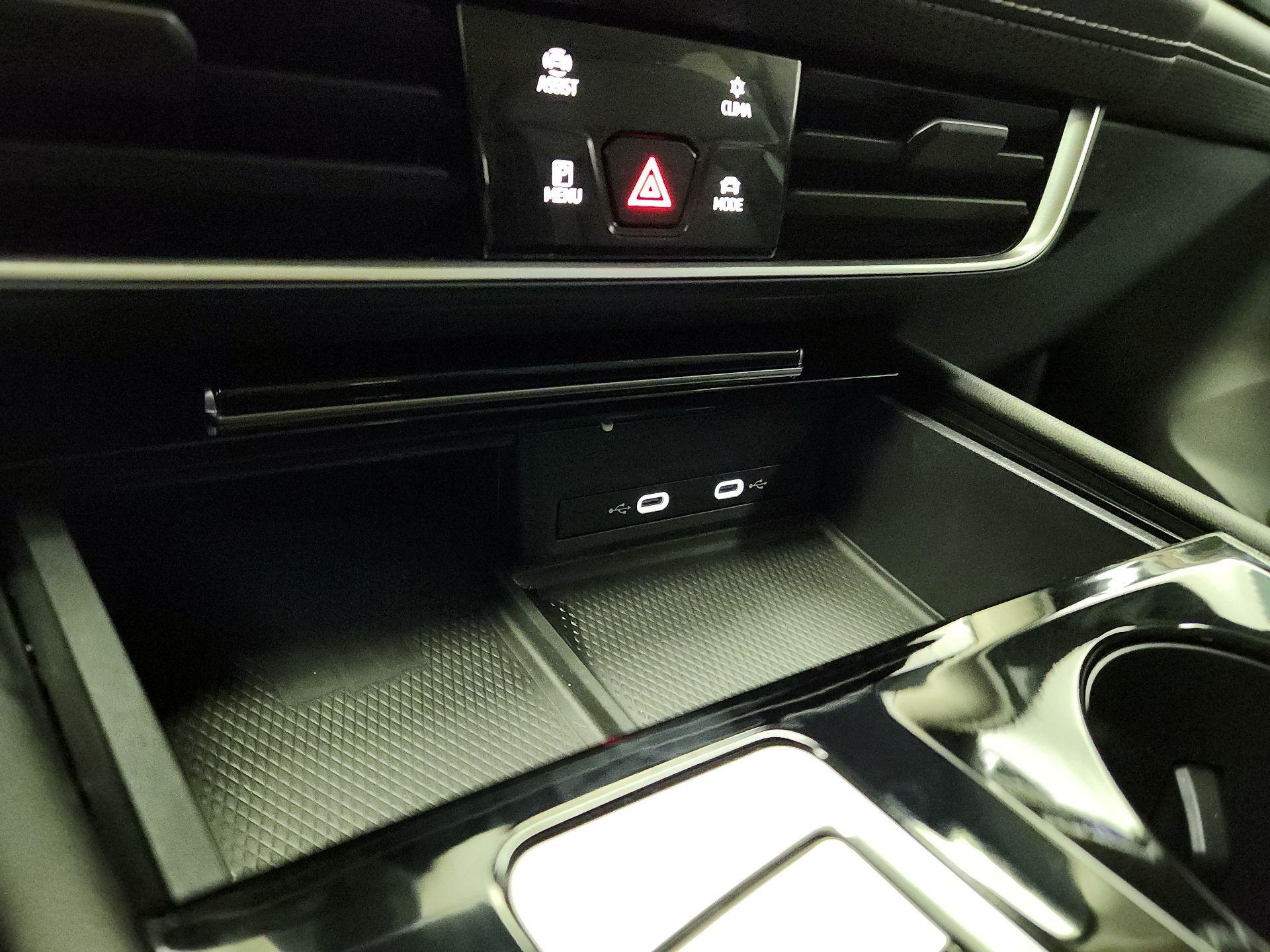 Thumbnail: 2024 Volkswagen Atlas - 18