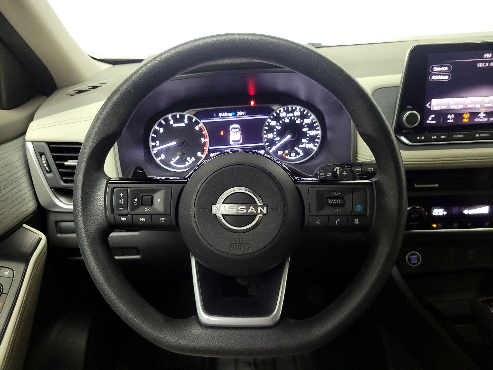 Thumbnail: 2023 Nissan Rogue - 10