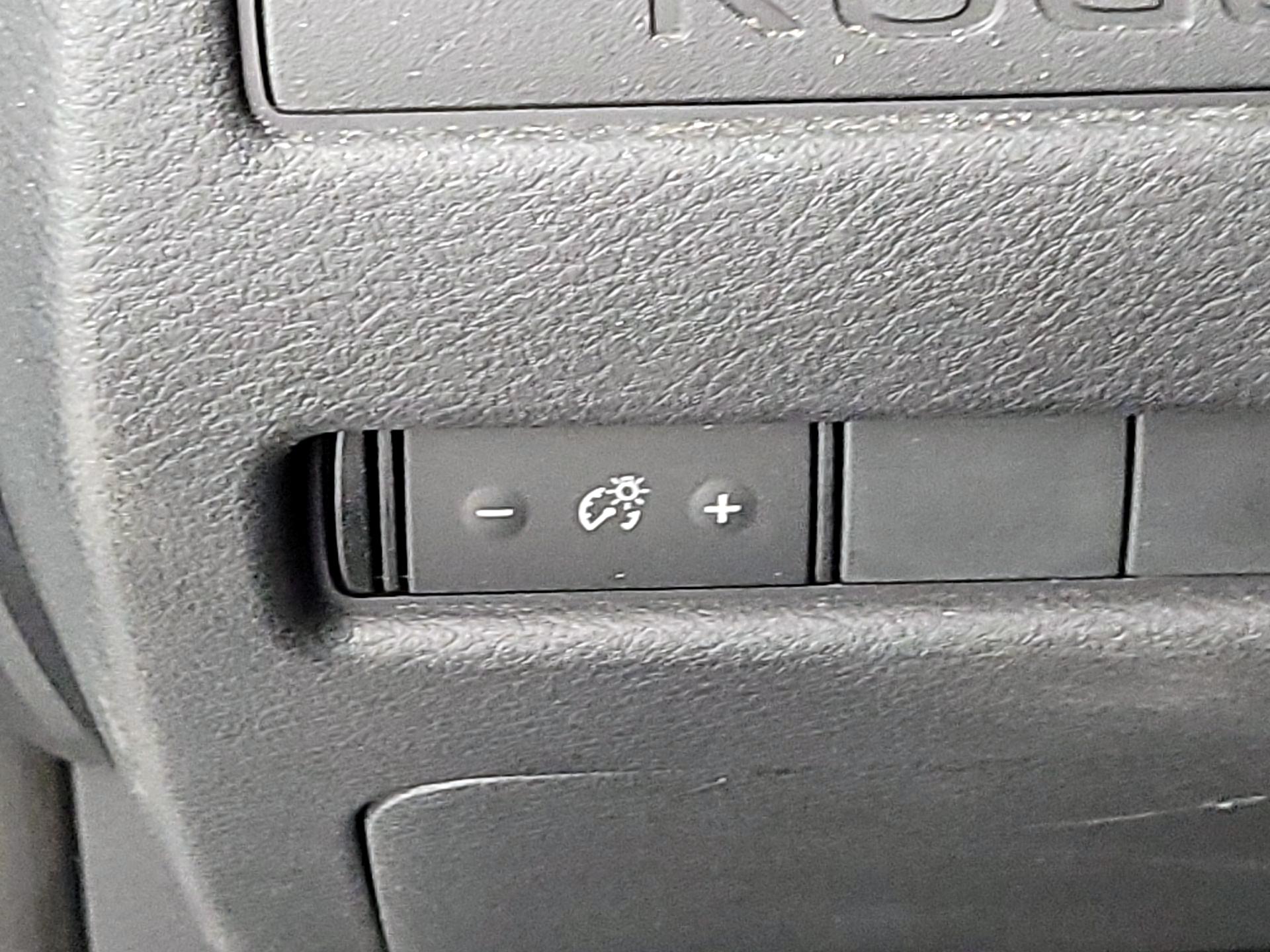 Thumbnail: 2023 Nissan Rogue - 13