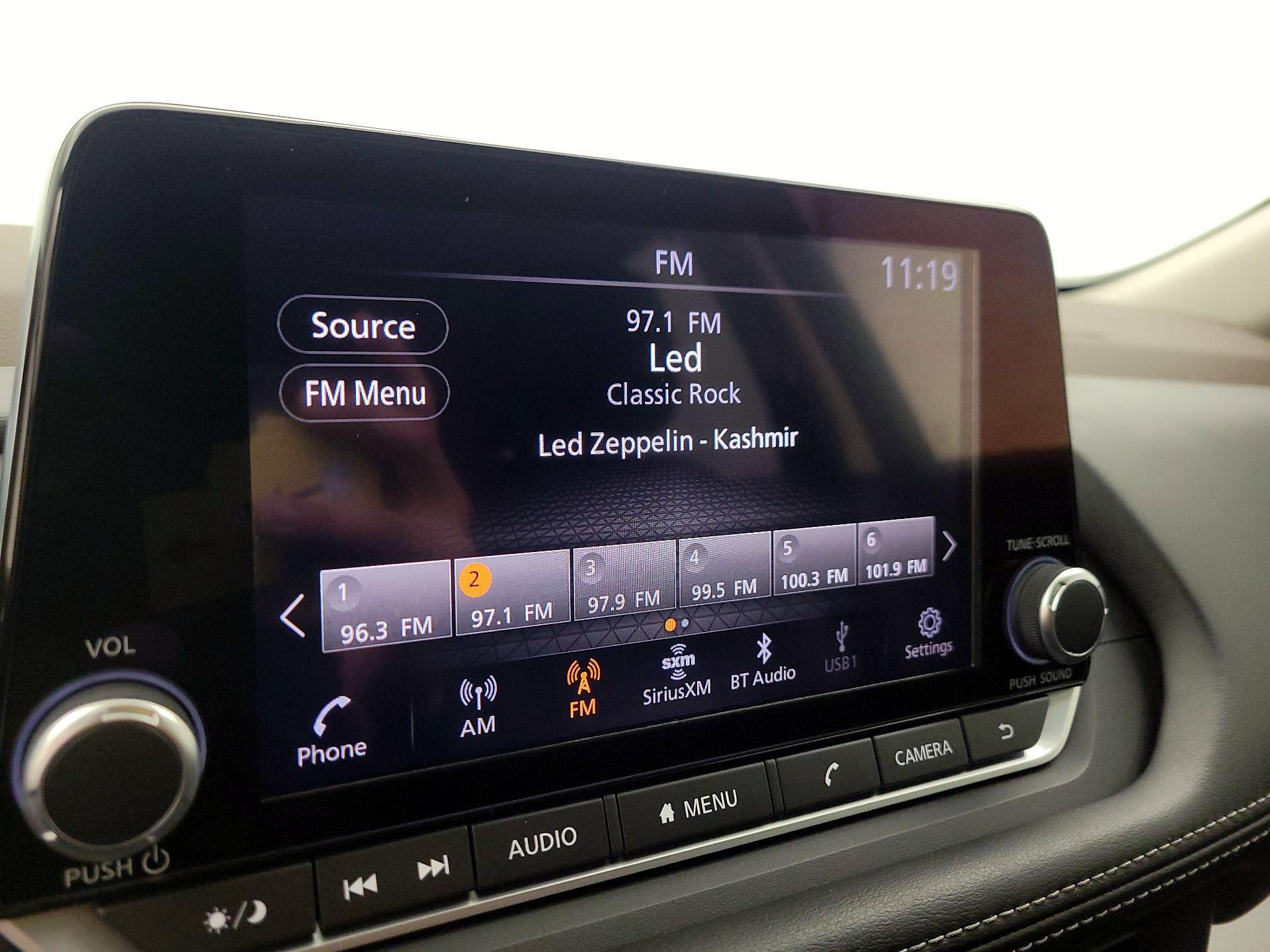 Thumbnail: 2023 Nissan Rogue - 15