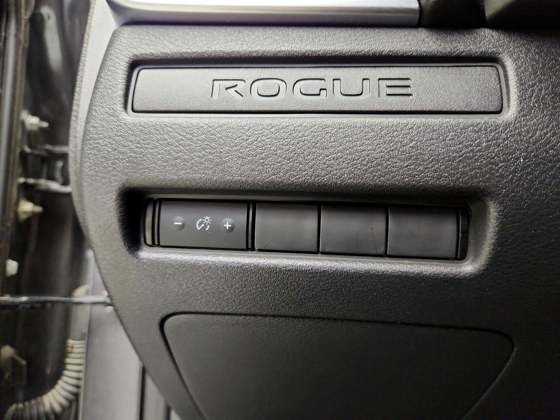 Thumbnail: 2023 Nissan Rogue - 13