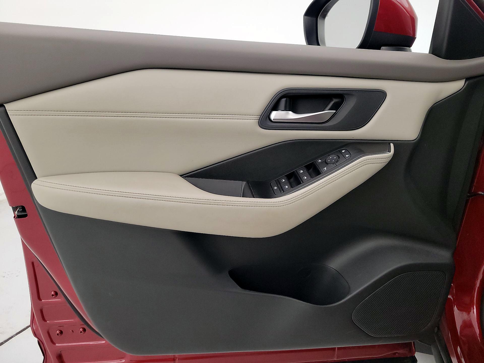 Thumbnail: 2023 Nissan Rogue - 12