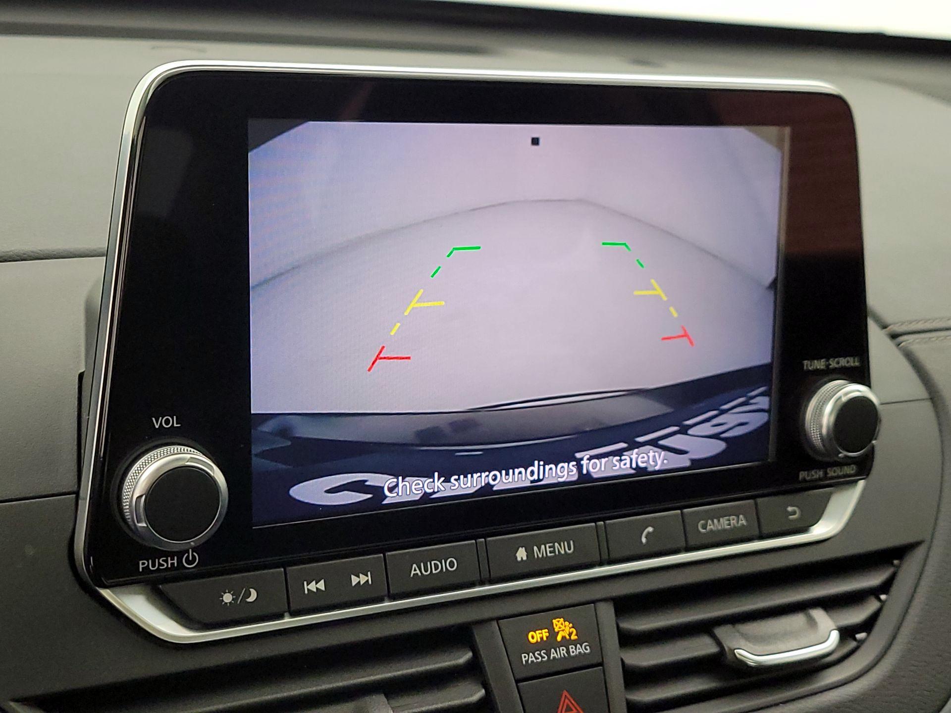 Thumbnail: 2020 Nissan Altima - 14