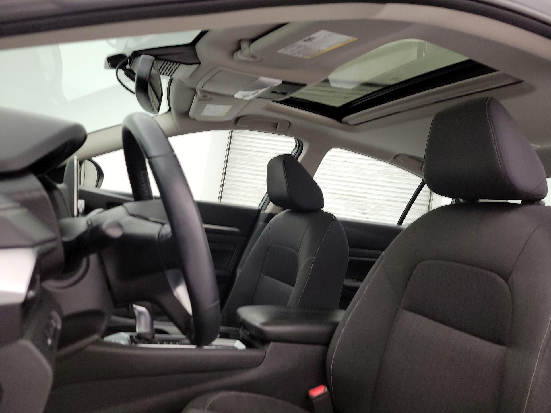 Thumbnail: 2020 Nissan Altima - 19