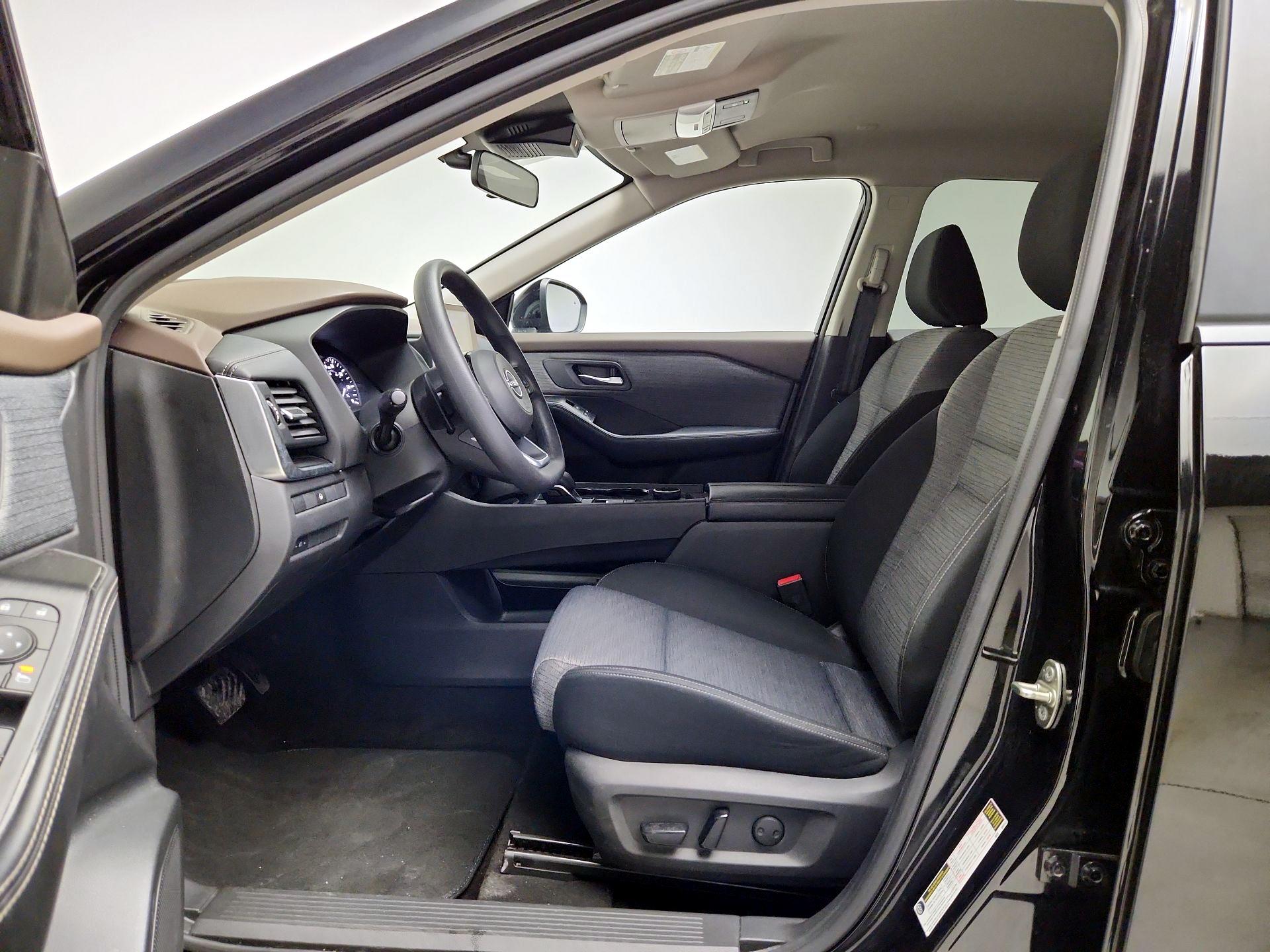 Thumbnail: 2023 Nissan Rogue - 11