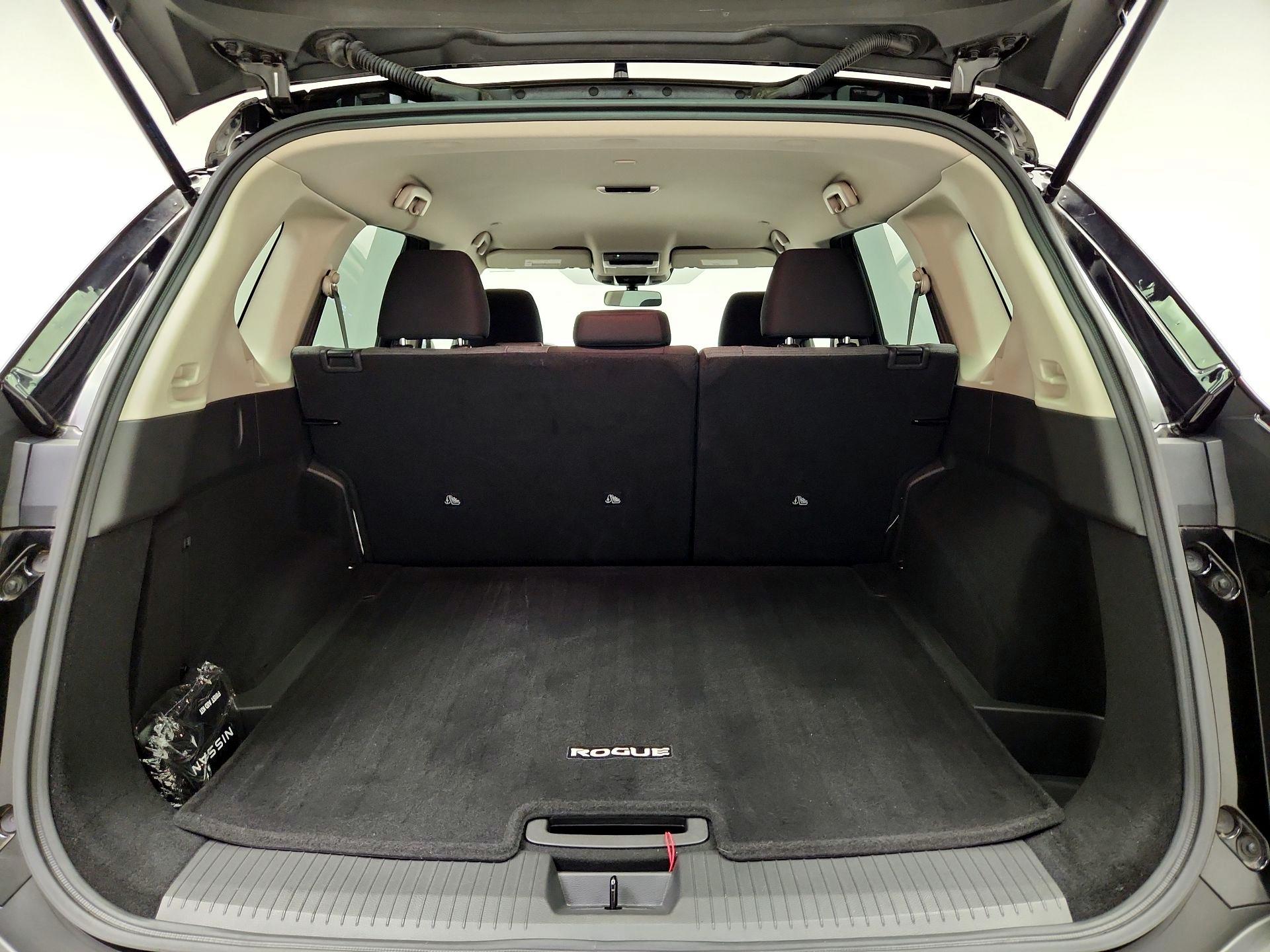 Thumbnail: 2023 Nissan Rogue - 20