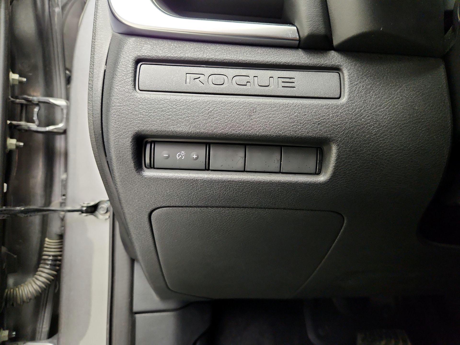 Thumbnail: 2023 Nissan Rogue - 13