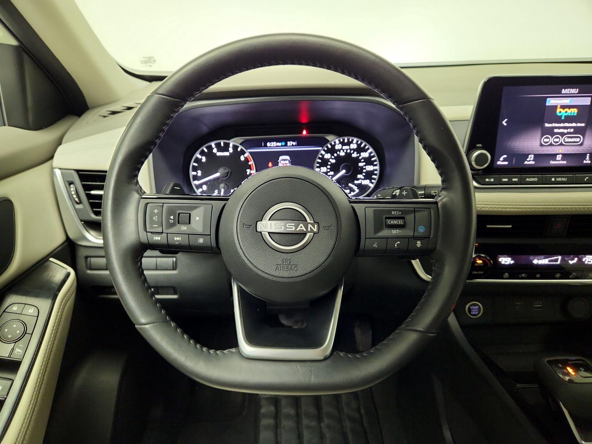 Thumbnail: 2023 Nissan Rogue - 10