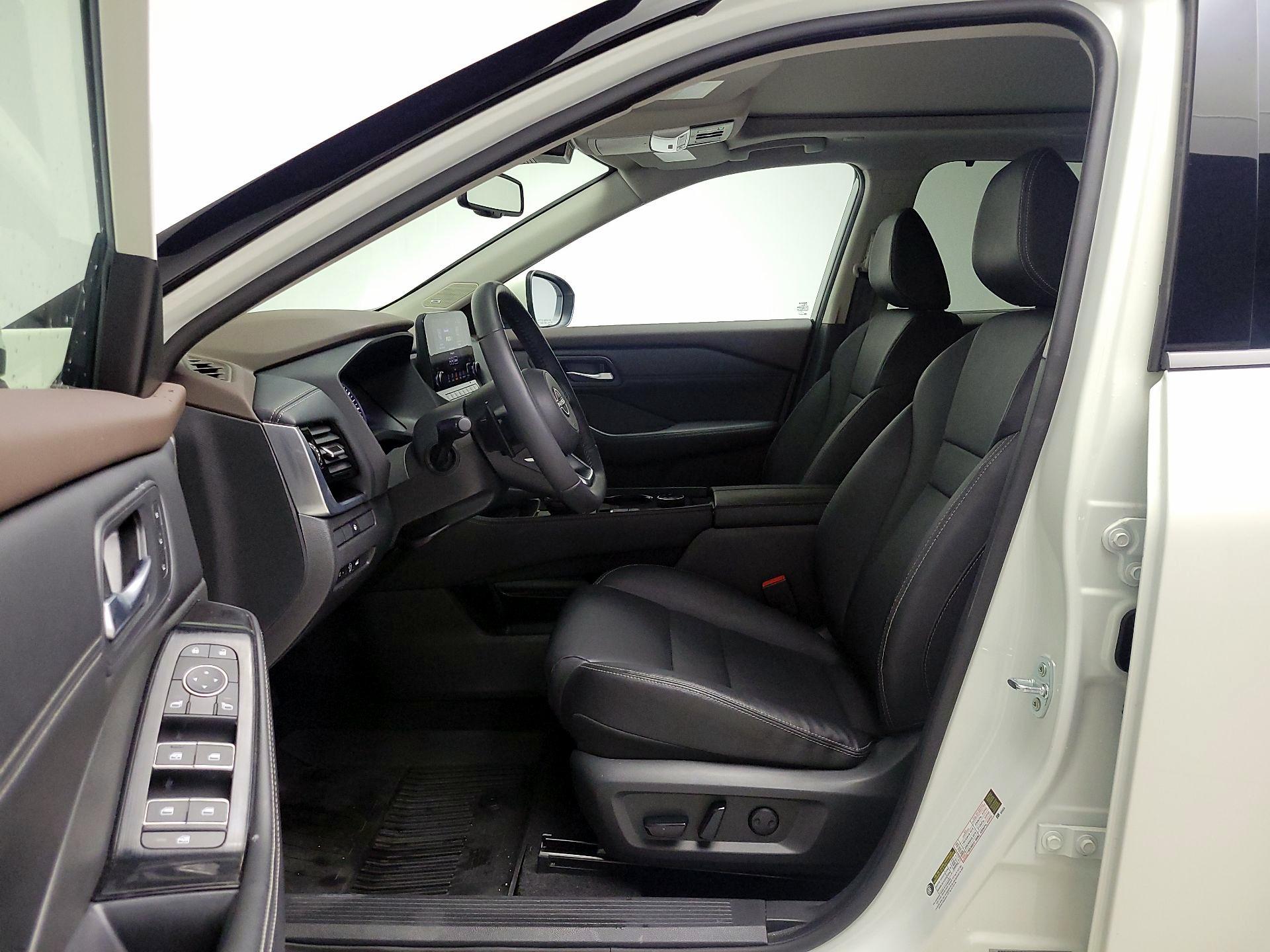 Thumbnail: 2023 Nissan Rogue - 11