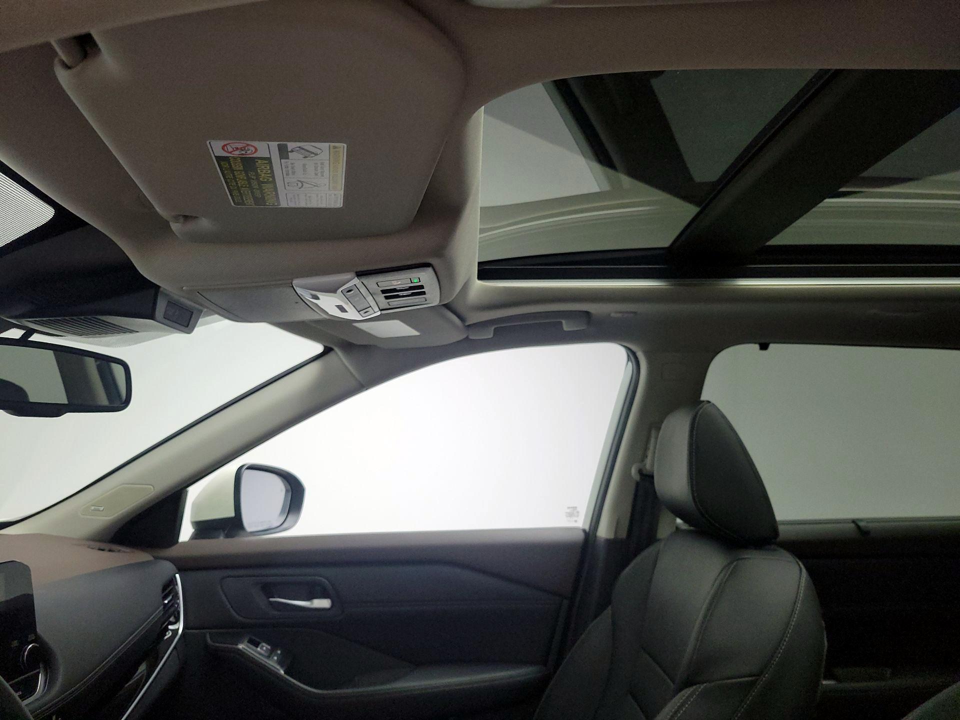 Thumbnail: 2023 Nissan Rogue - 20