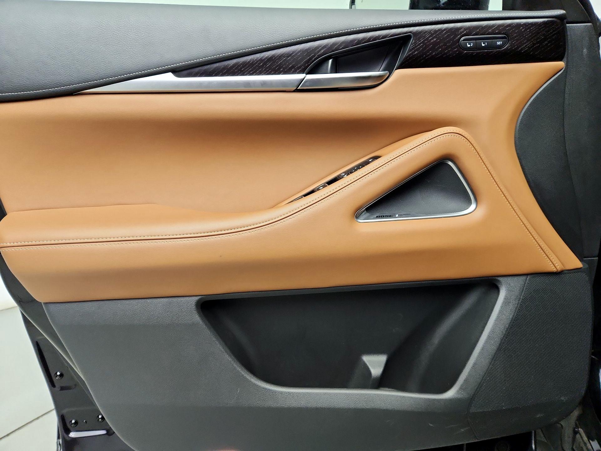 Thumbnail: 2023 INFINITI QX60 - 12