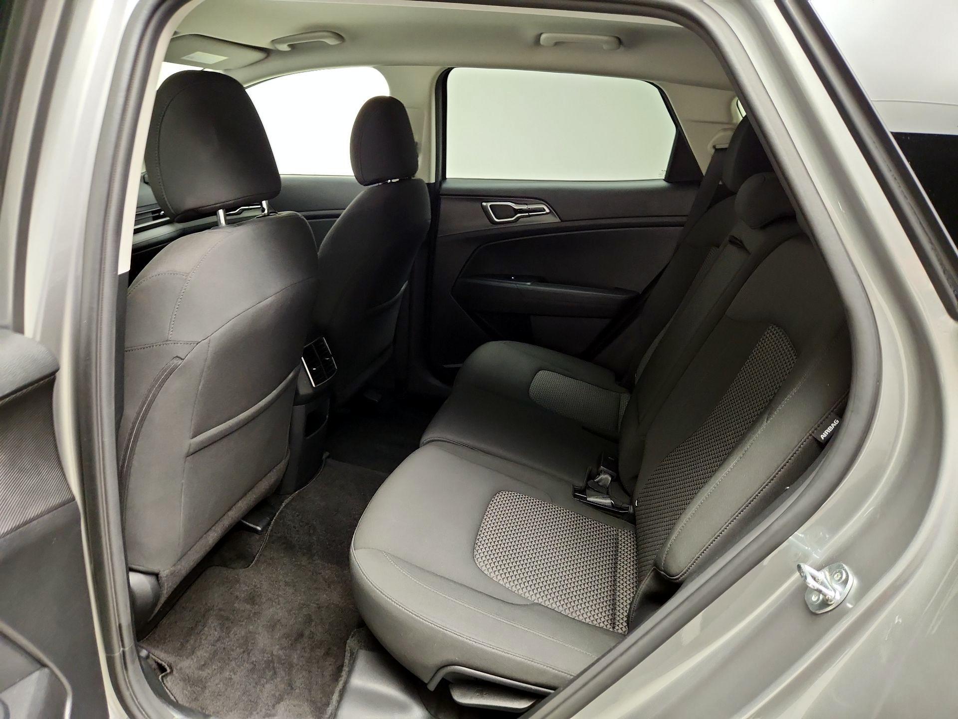 Thumbnail: 2024 Kia Sportage - 19