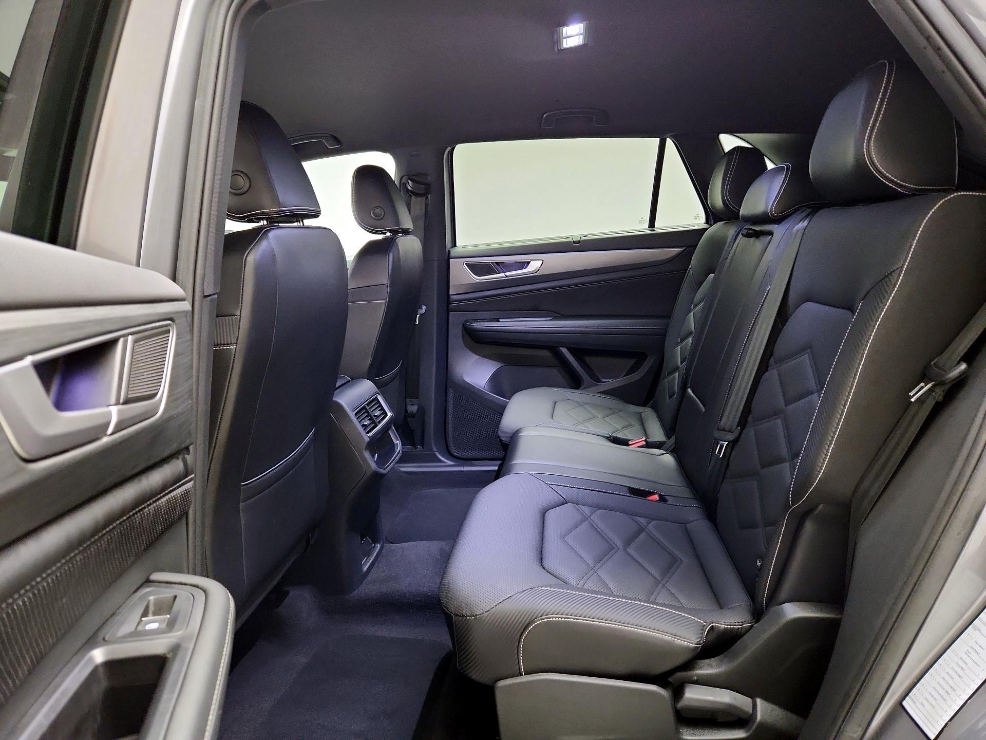 Thumbnail: 2024 Volkswagen Atlas - 19