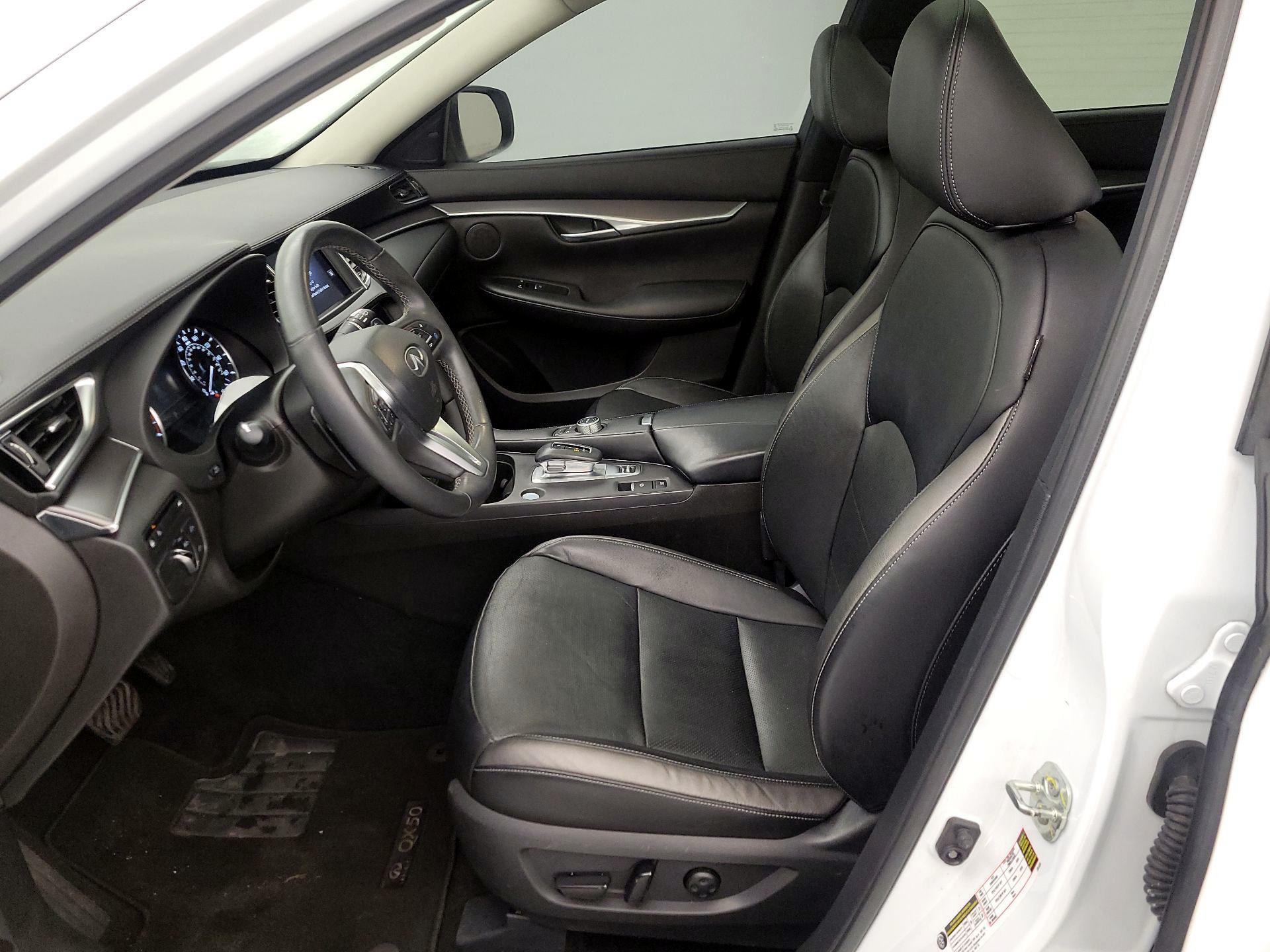 Thumbnail: 2023 INFINITI QX50 - 11